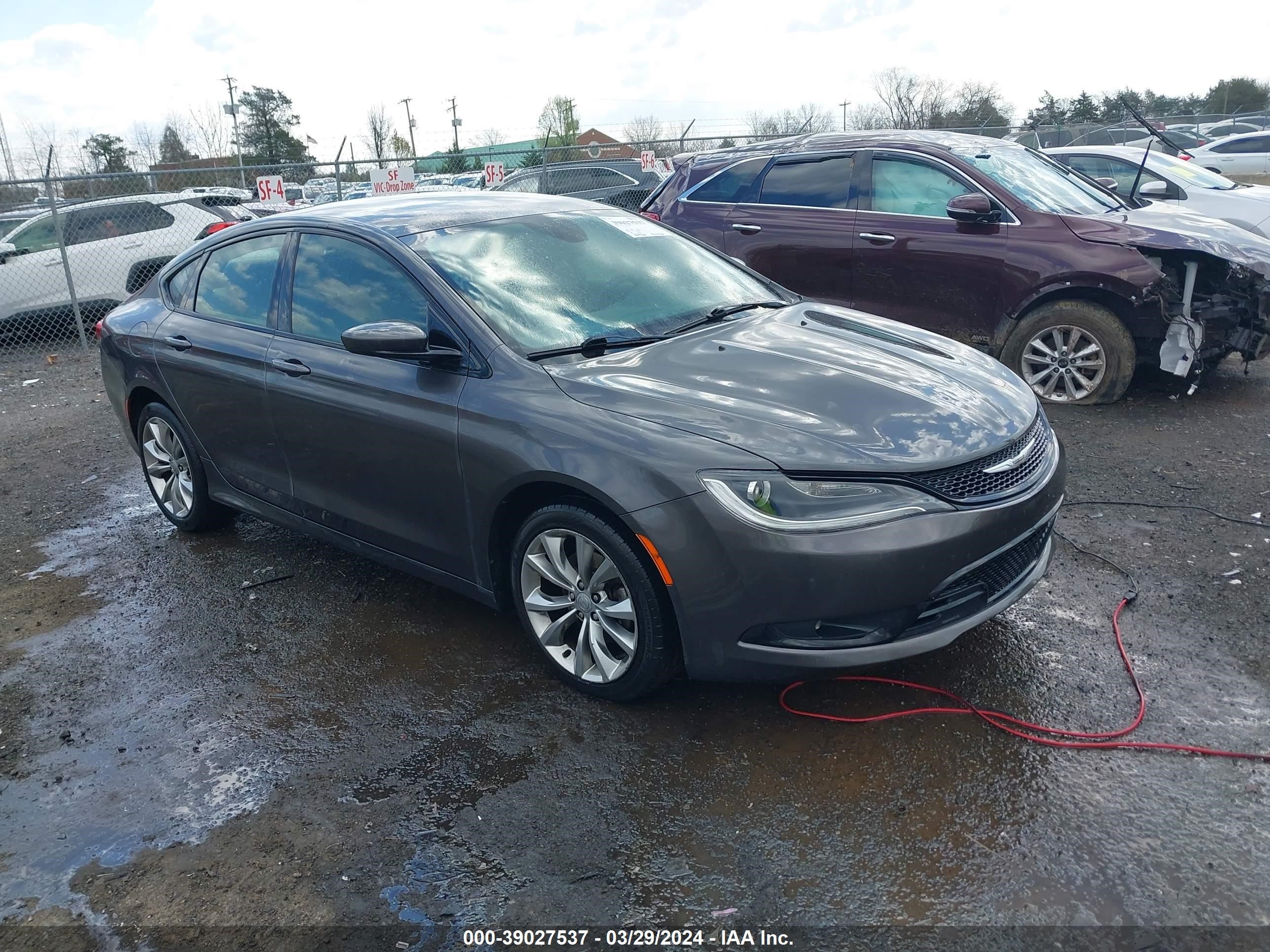 CHRYSLER 200 2015 1c3cccbb3fn642233