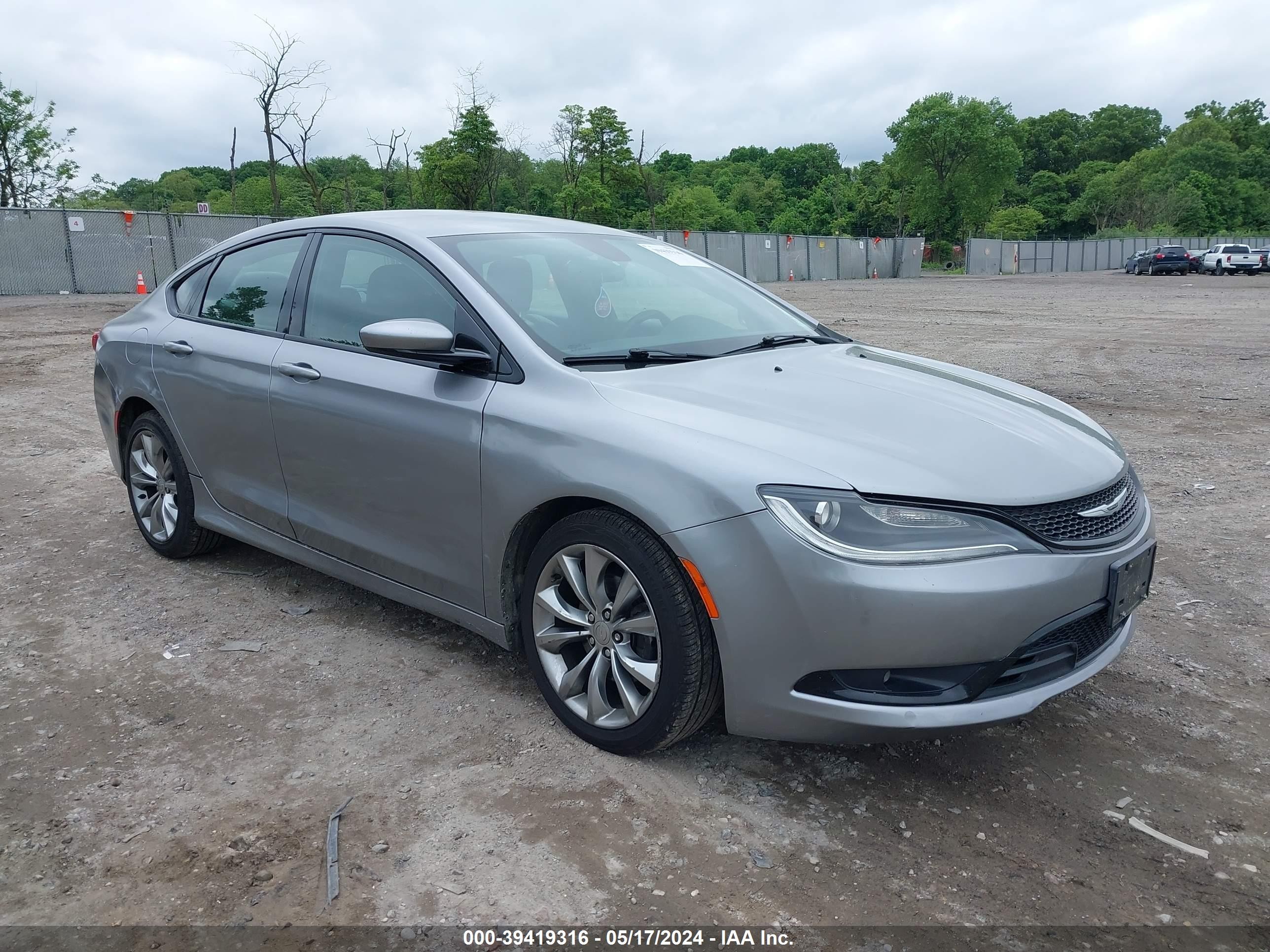 CHRYSLER 200 2015 1c3cccbb4fn675757