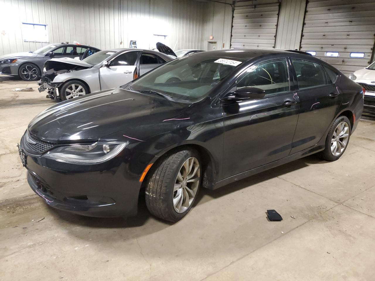 CHRYSLER 200 2015 1c3cccbb4fn710281