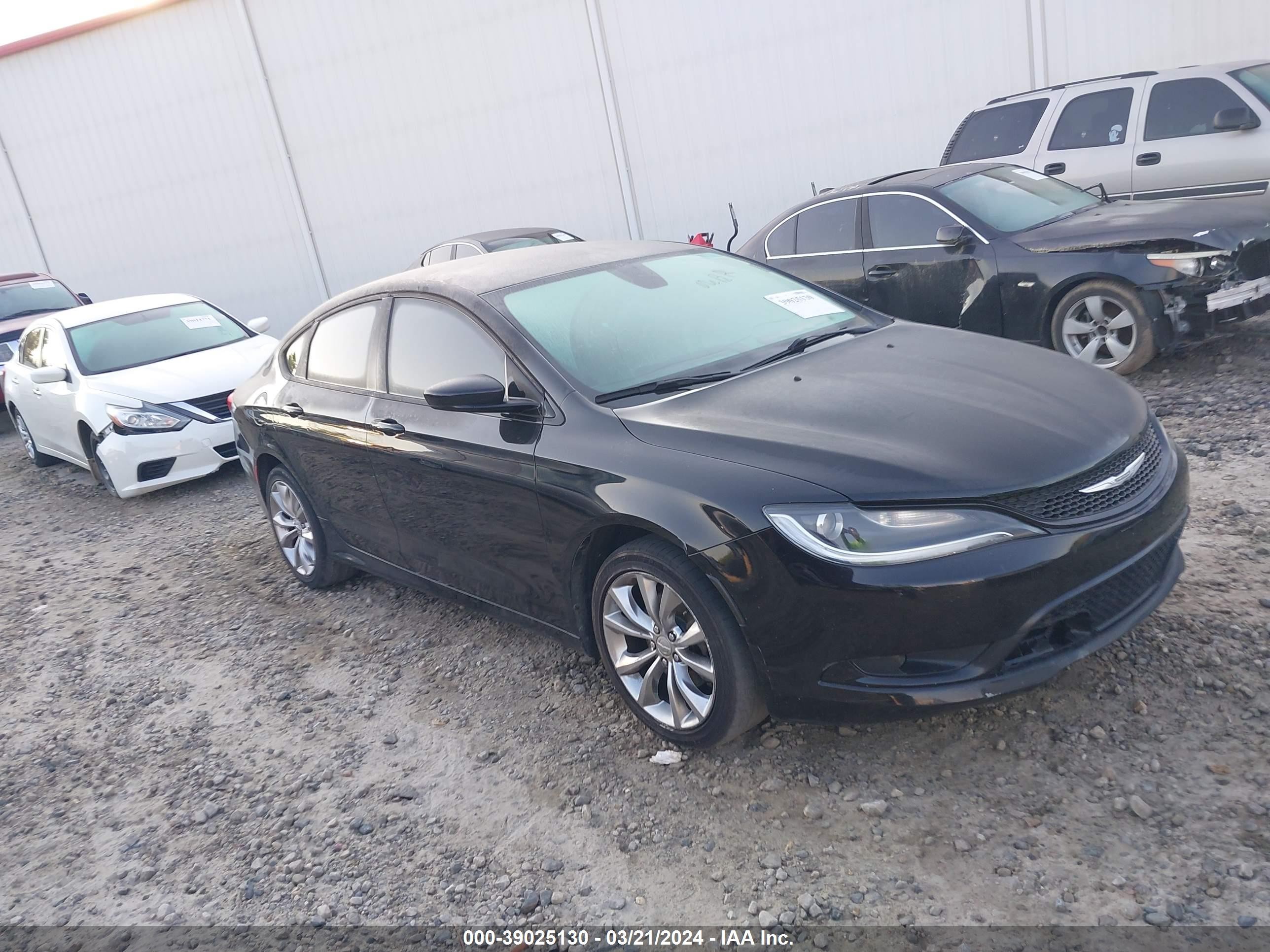 CHRYSLER 200 2015 1c3cccbb4fn719885