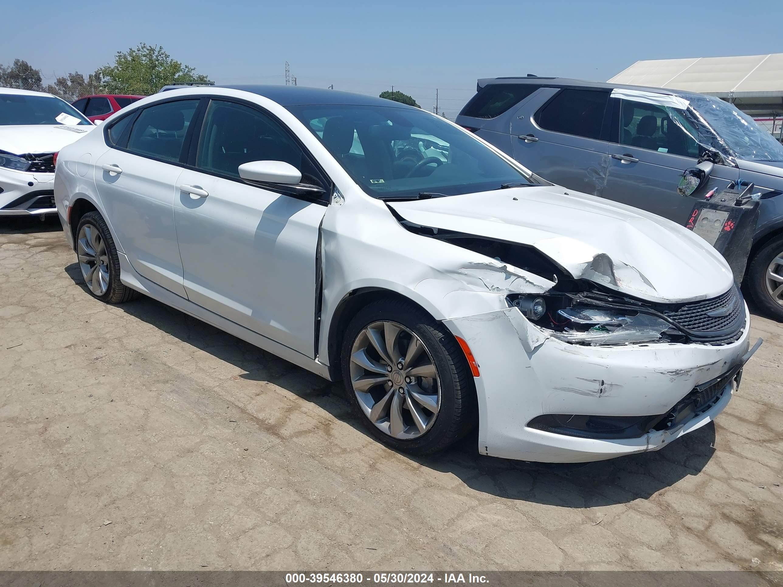 CHRYSLER 200 2015 1c3cccbb7fn662985