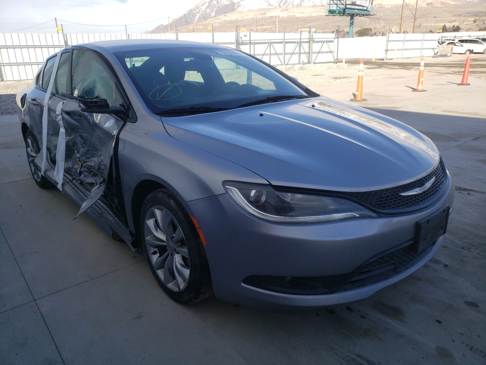 CHRYSLER 200 S 2015 1c3cccbb8fn681903