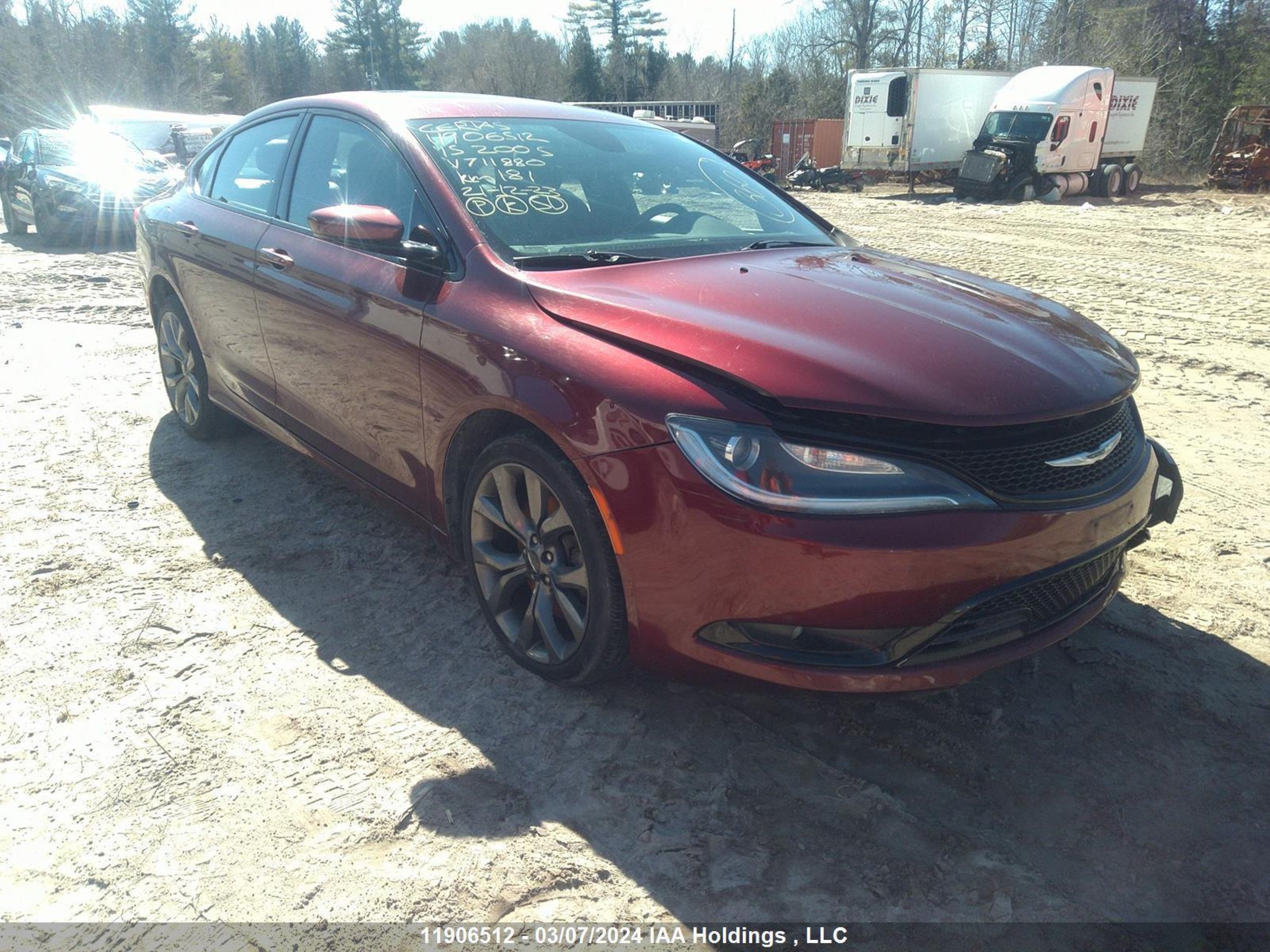 CHRYSLER 200 2015 1c3cccbg4fn711880