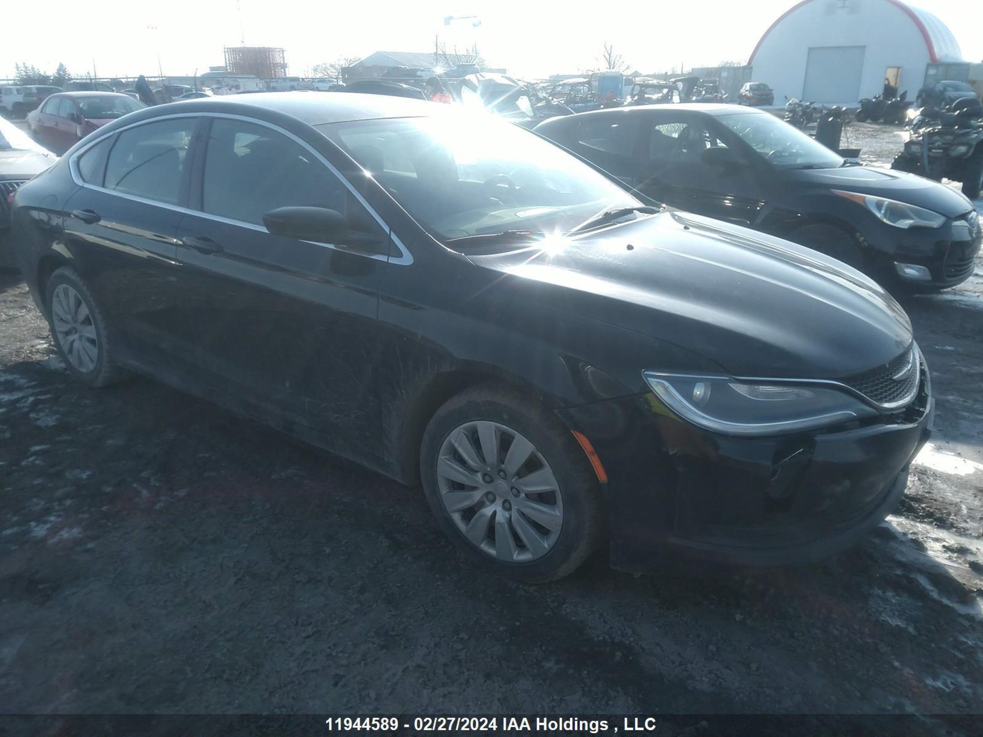 CHRYSLER 200 2015 1c3cccfb2fn735156