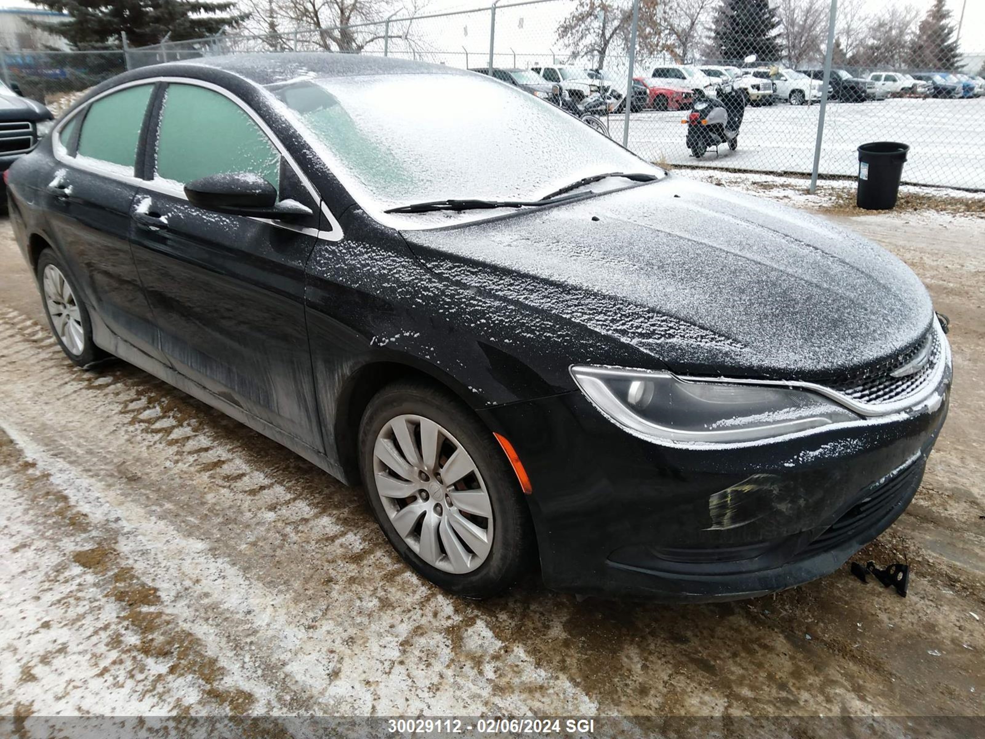 CHRYSLER 200 2015 1c3cccfb3fn717703