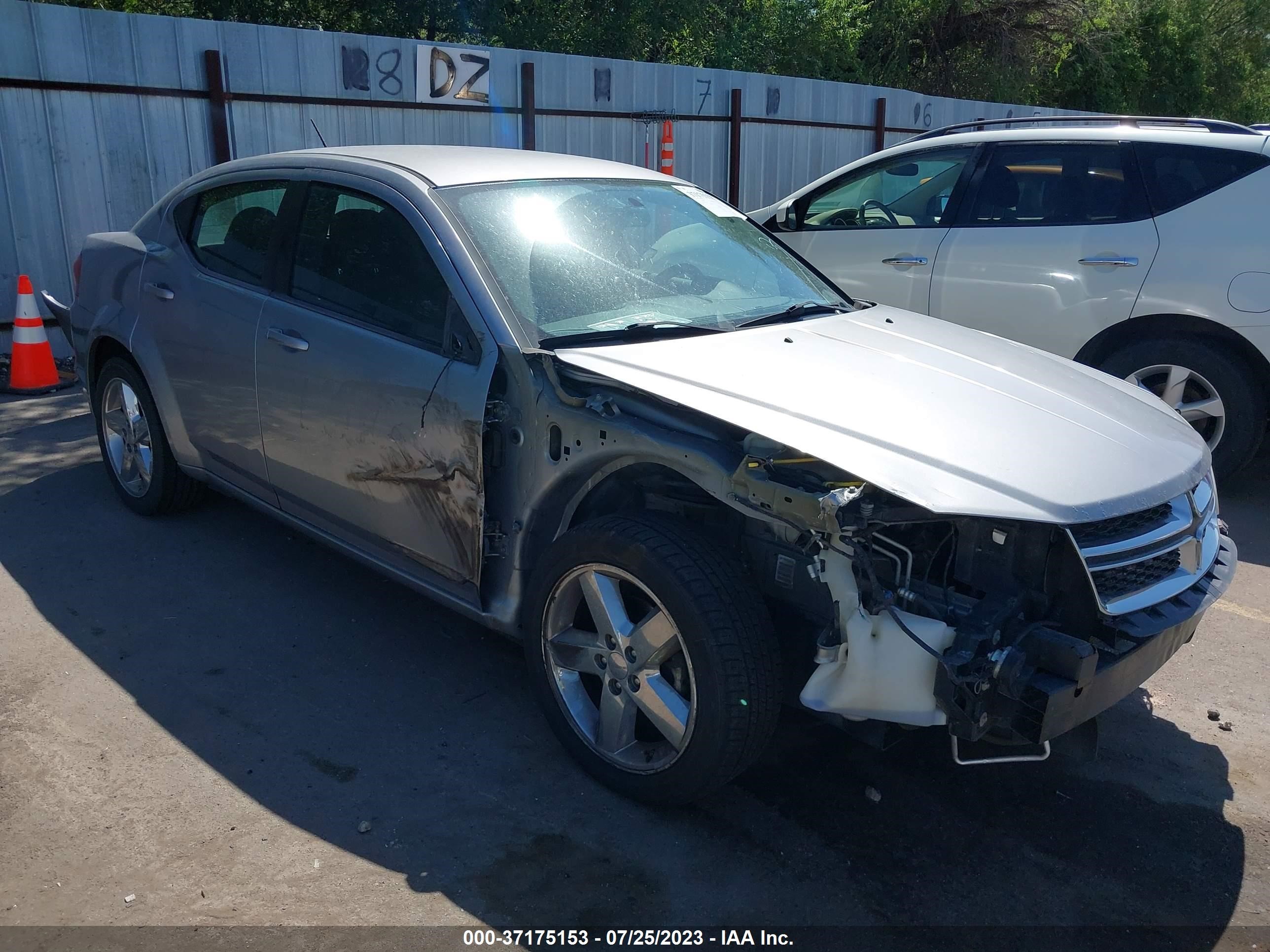 DODGE AVENGER 2013 1c3cdzab3dn537576