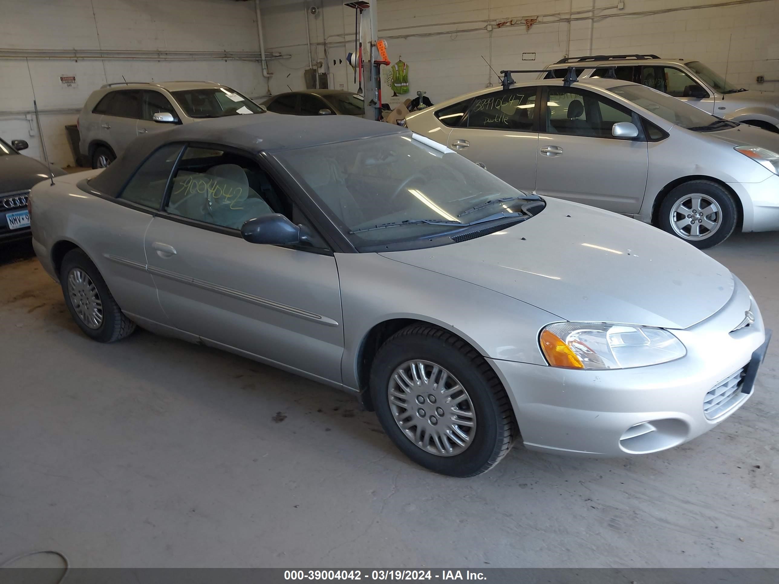 CHRYSLER SEBRING 2002 1c3el45r82n279008