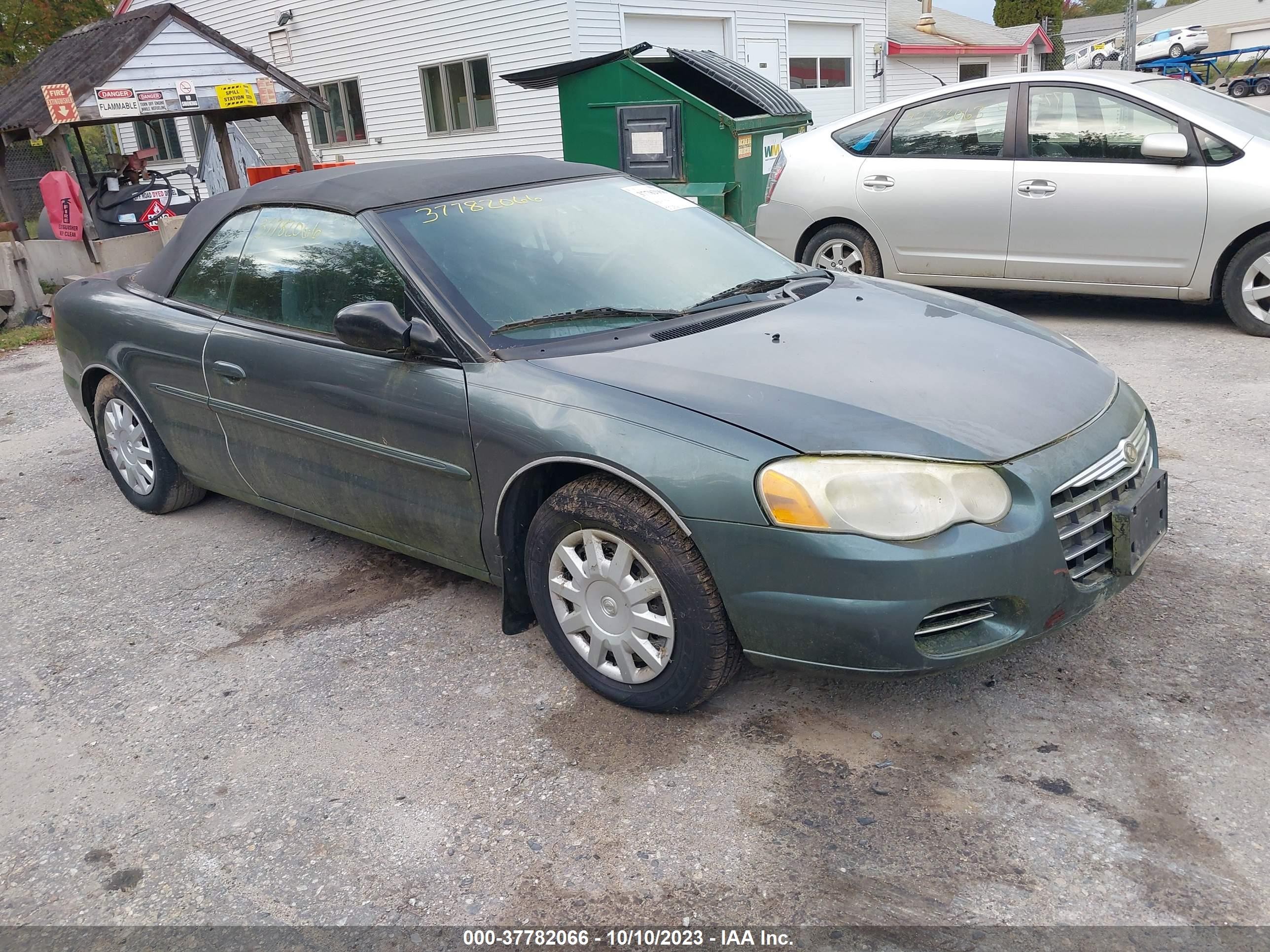 CHRYSLER SEBRING 2004 1c3el45xx4n136711