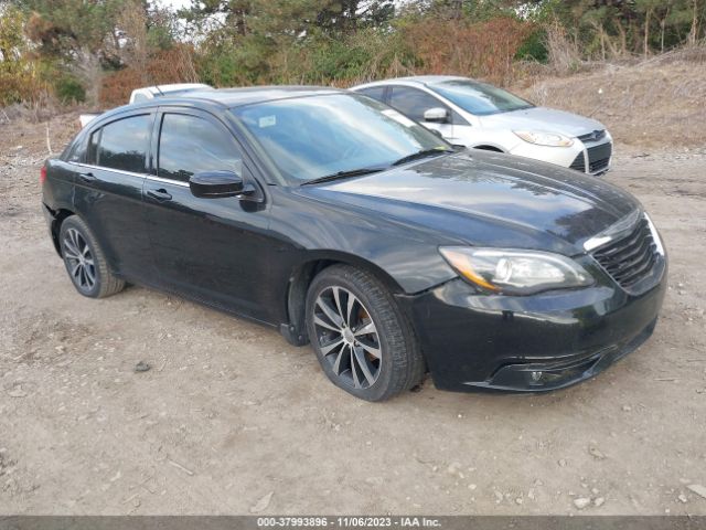 CHRYSLER 200 2013 1c3tcbcg1dn711910