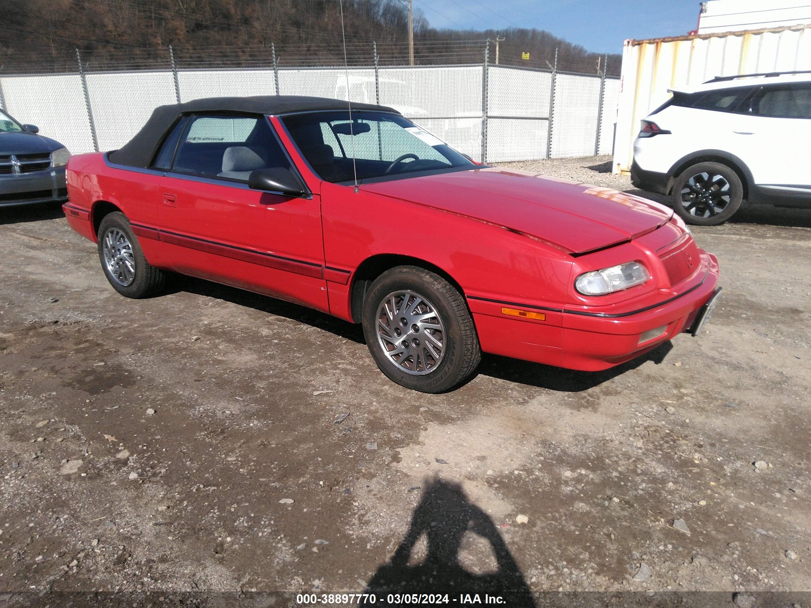 CHRYSLER LE BARON 1993 1c3xu4538pf560583