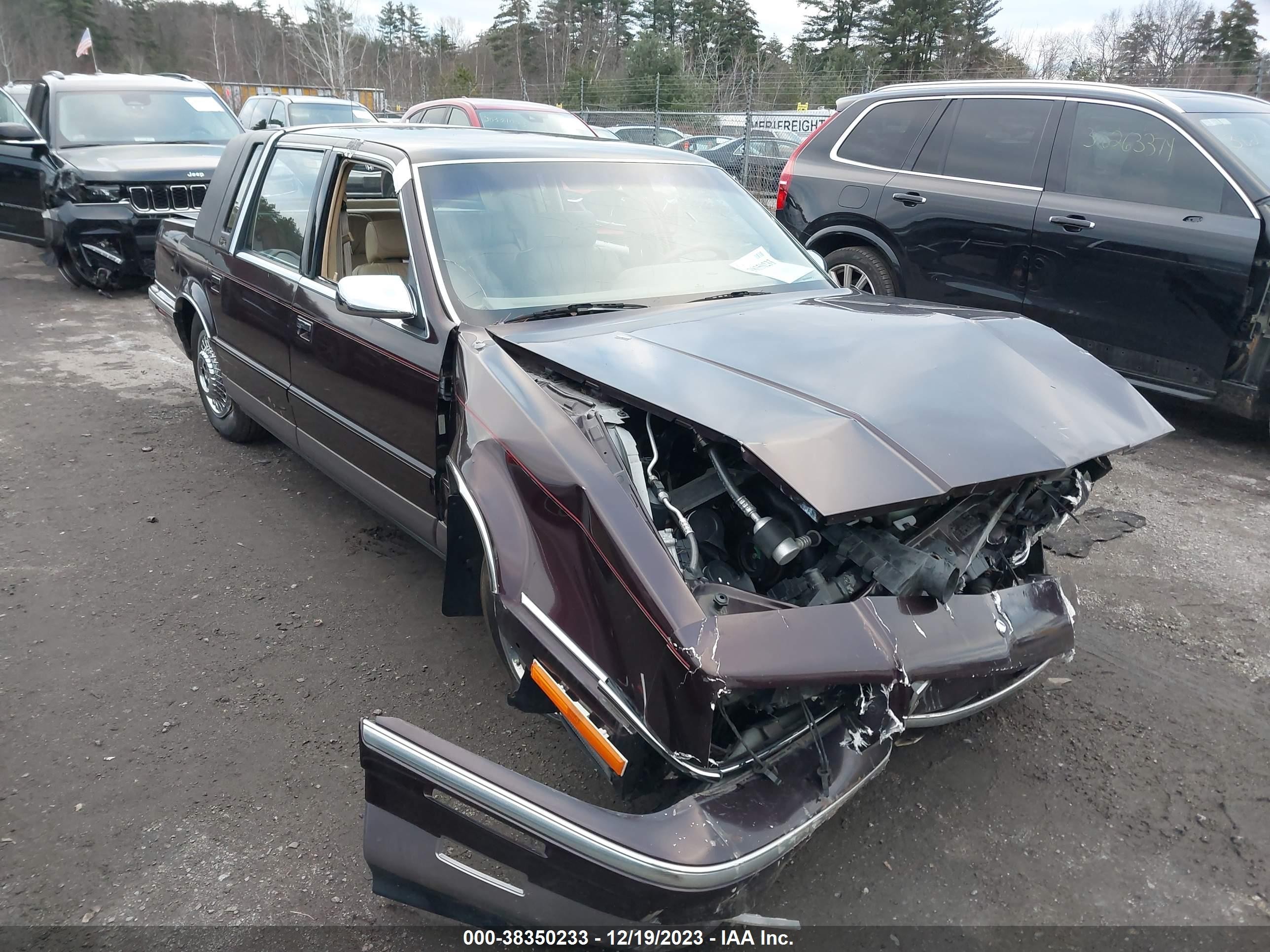 CHRYSLER NEW YORKER 1993 1c3xv66l4pd111419