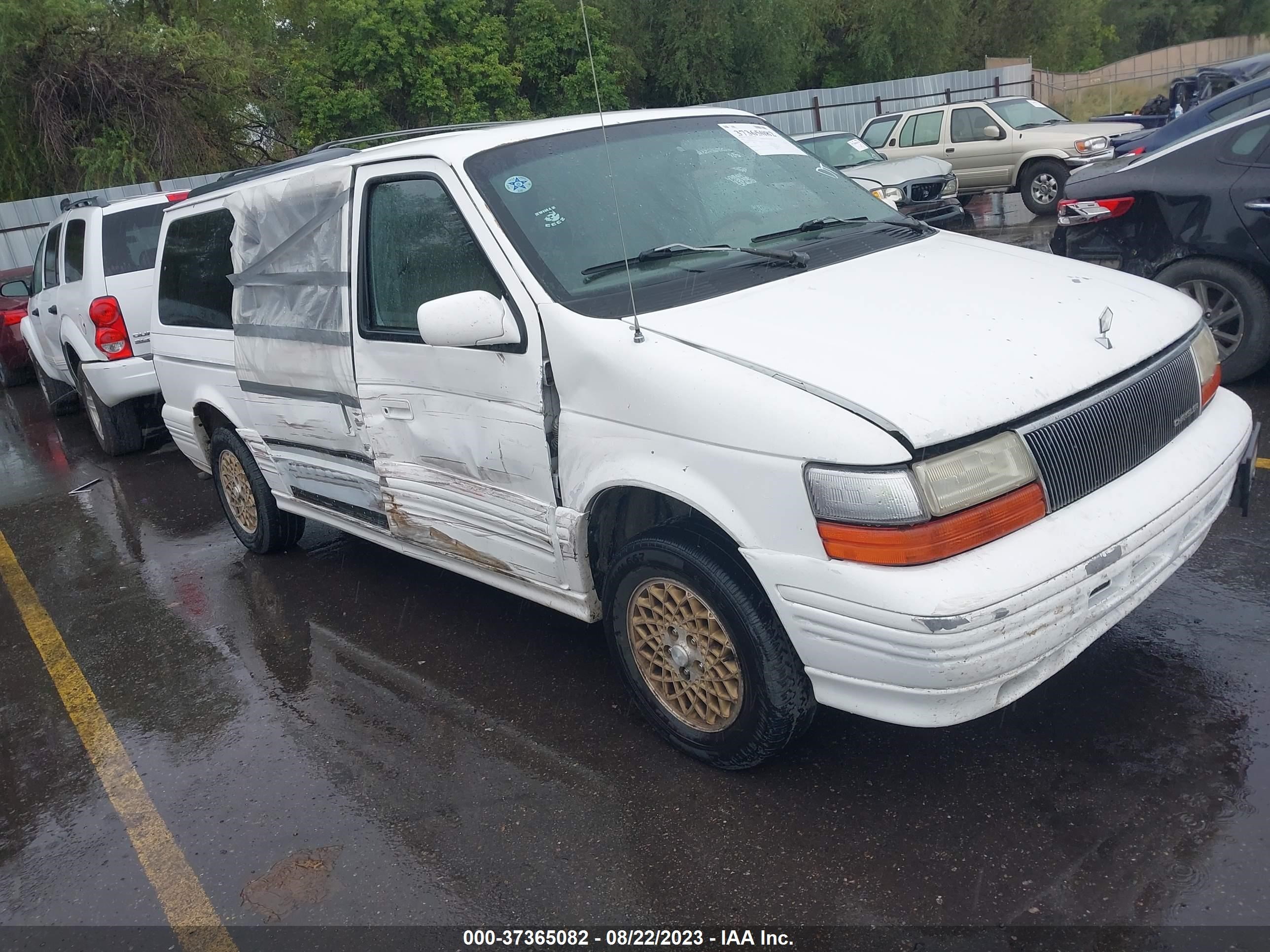 CHRYSLER TOWN & COUNTRY 1994 1c4gk54l8rx261343