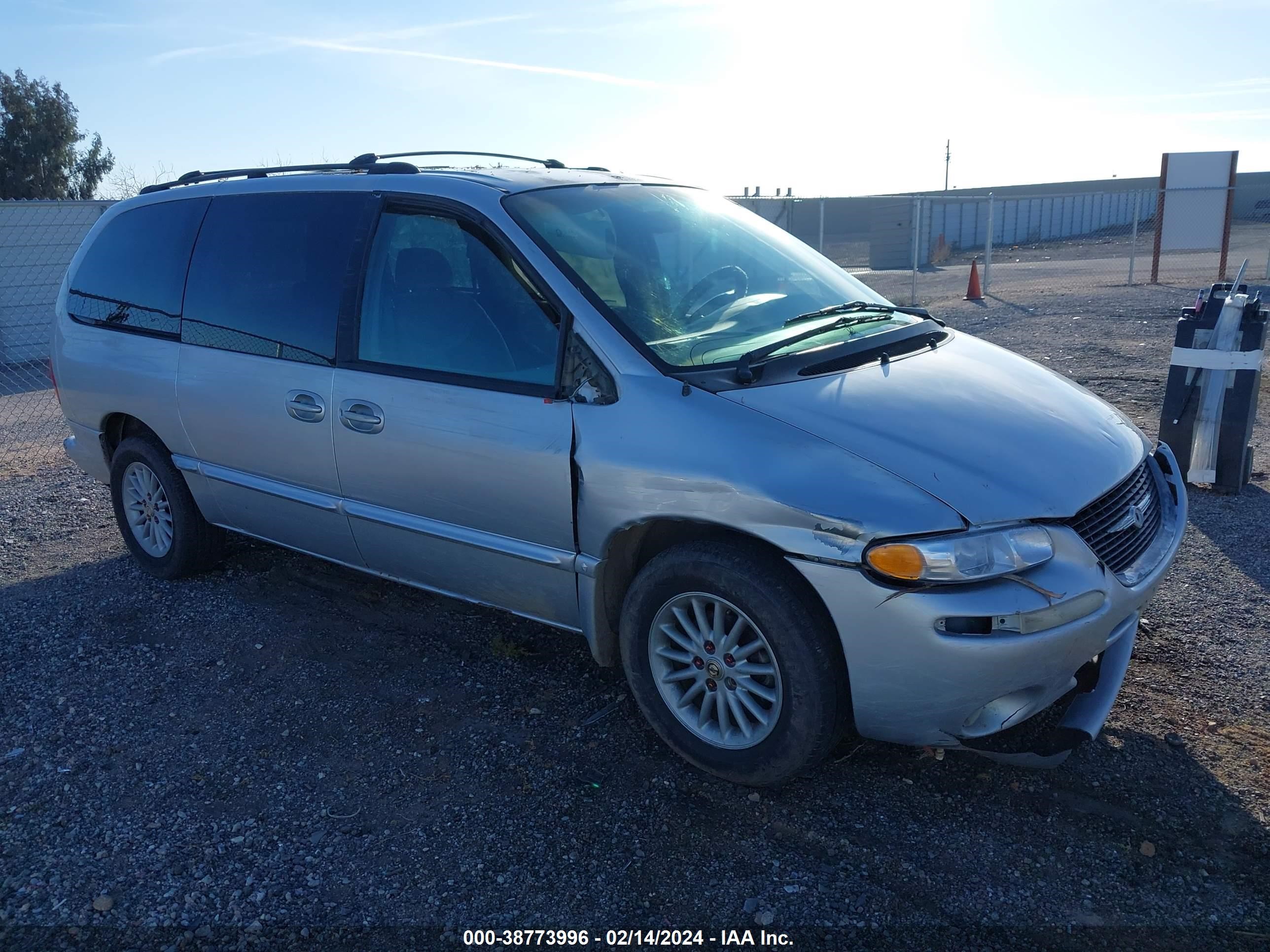 CHRYSLER TOWN & COUNTRY 2000 1c4gp44rxyb701218