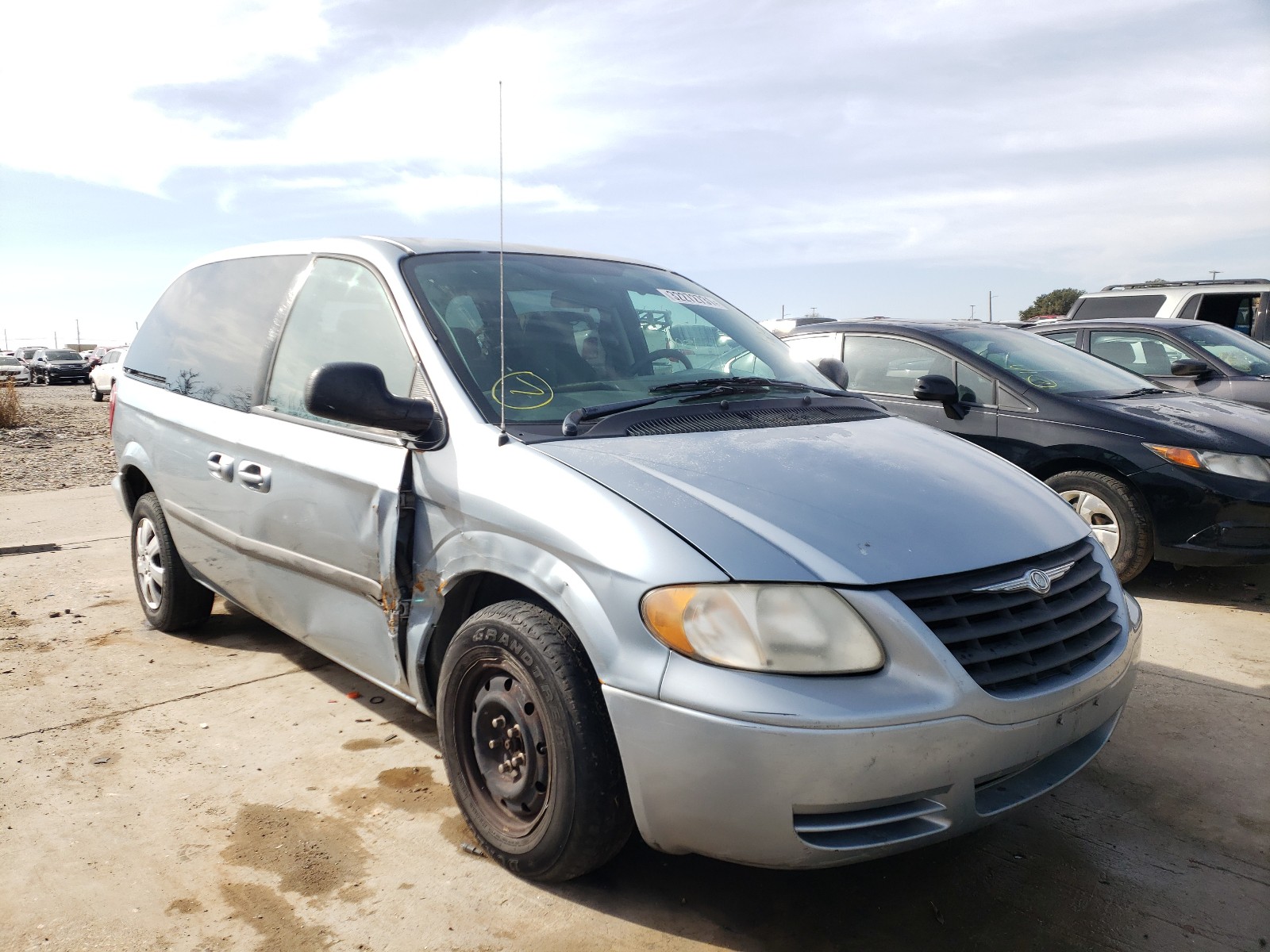 CHRYSLER TOWN &AMP COU 2005 1c4gp45r25b326001