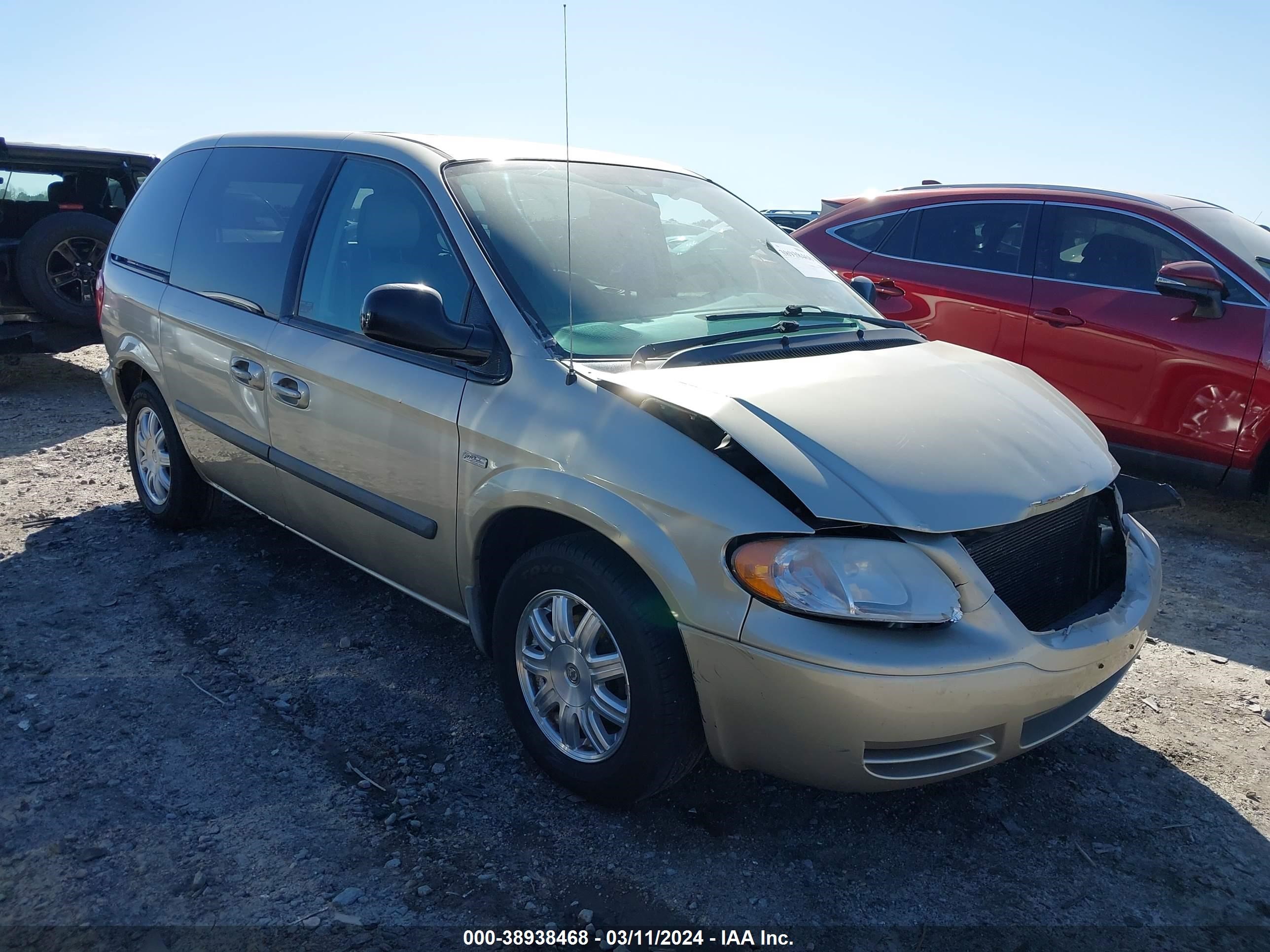 CHRYSLER TOWN & COUNTRY 2005 1c4gp45r35b277570