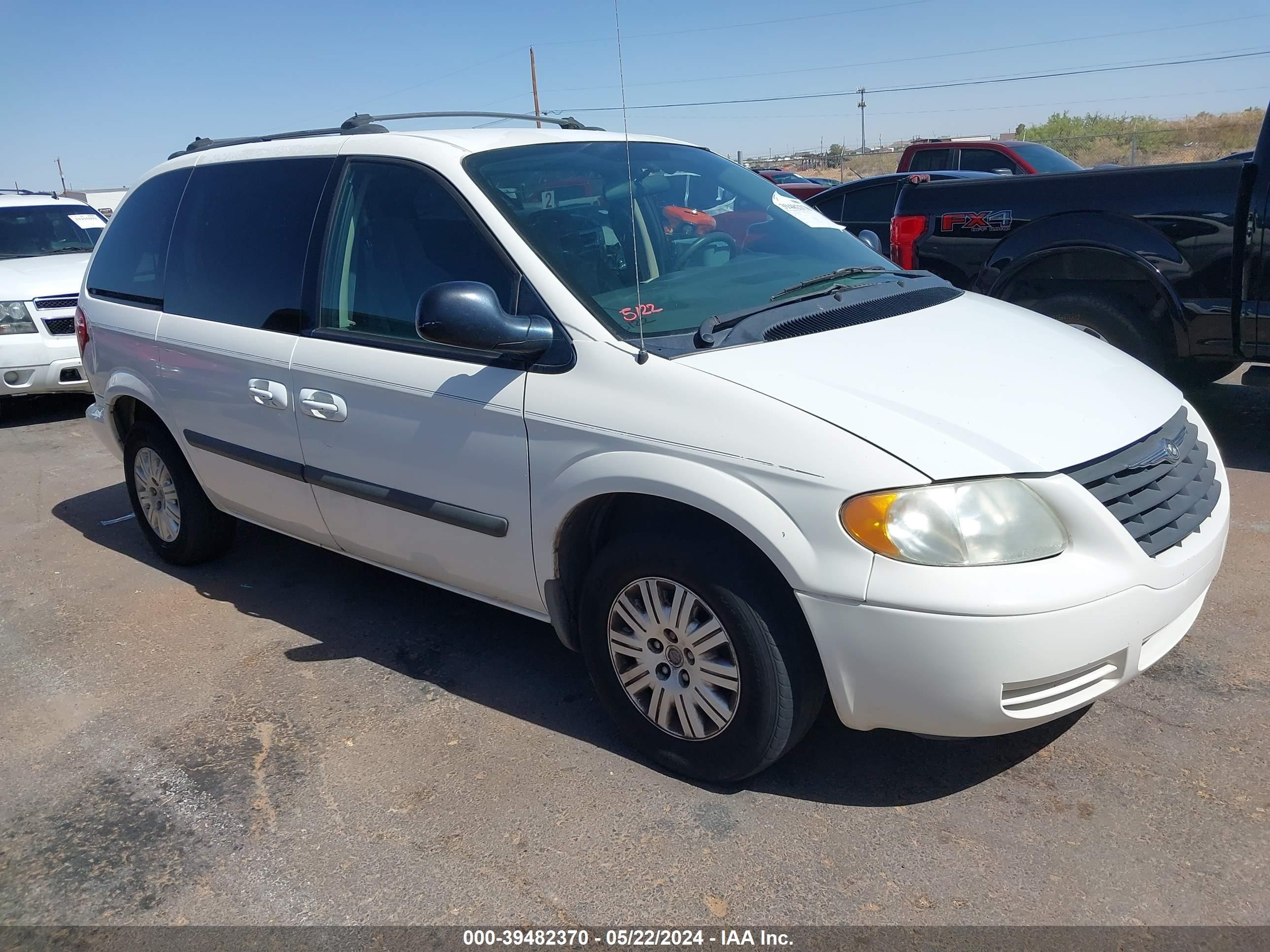 CHRYSLER TOWN & COUNTRY 2005 1c4gp45r45b263984