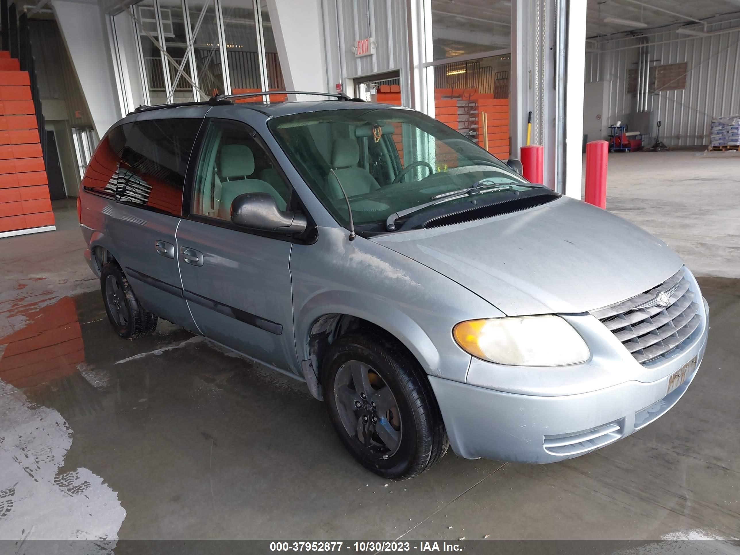 CHRYSLER TOWN & COUNTRY 2005 1c4gp45r65b177754