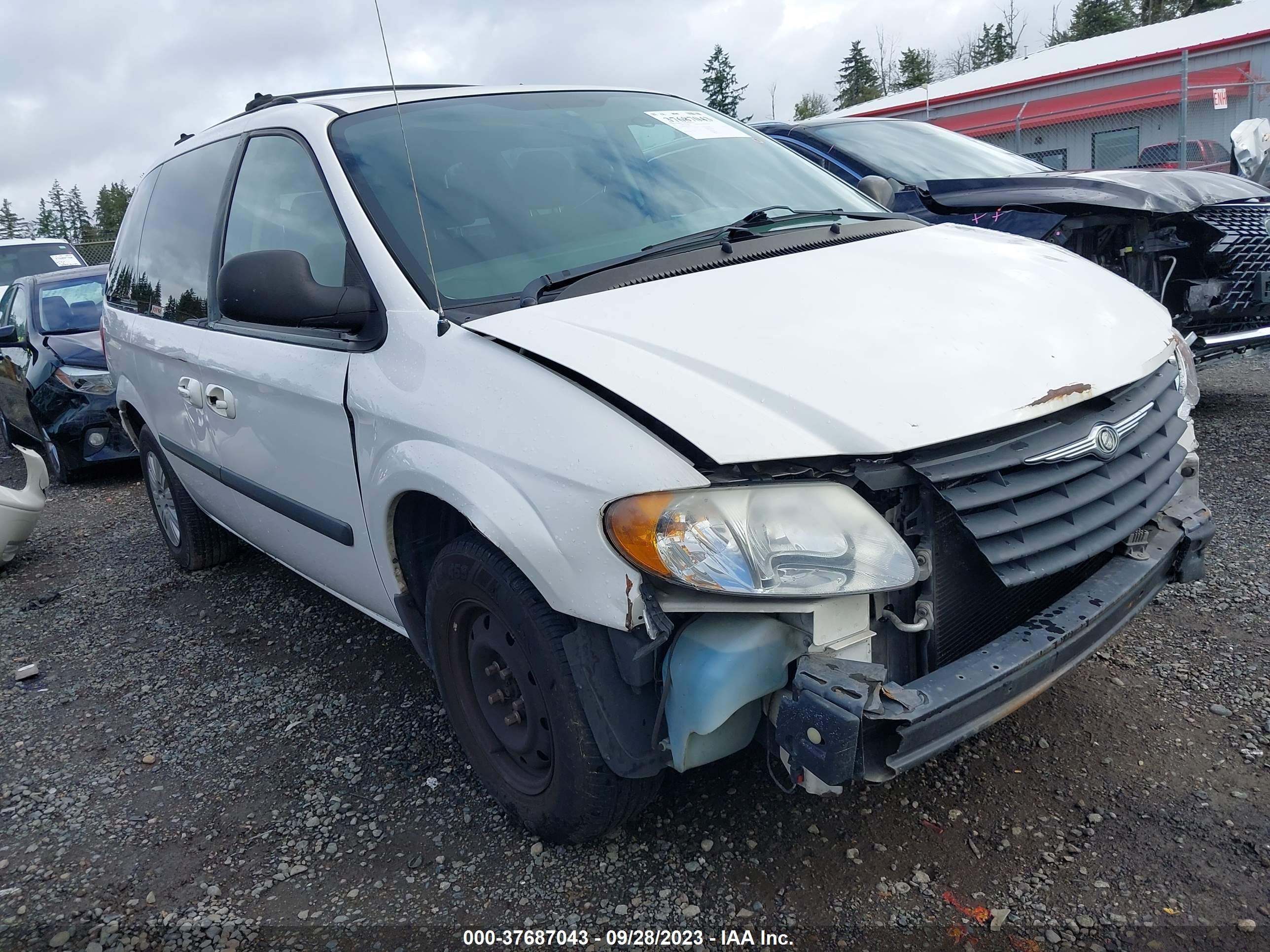 CHRYSLER TOWN & COUNTRY 2005 1c4gp45r75b249304