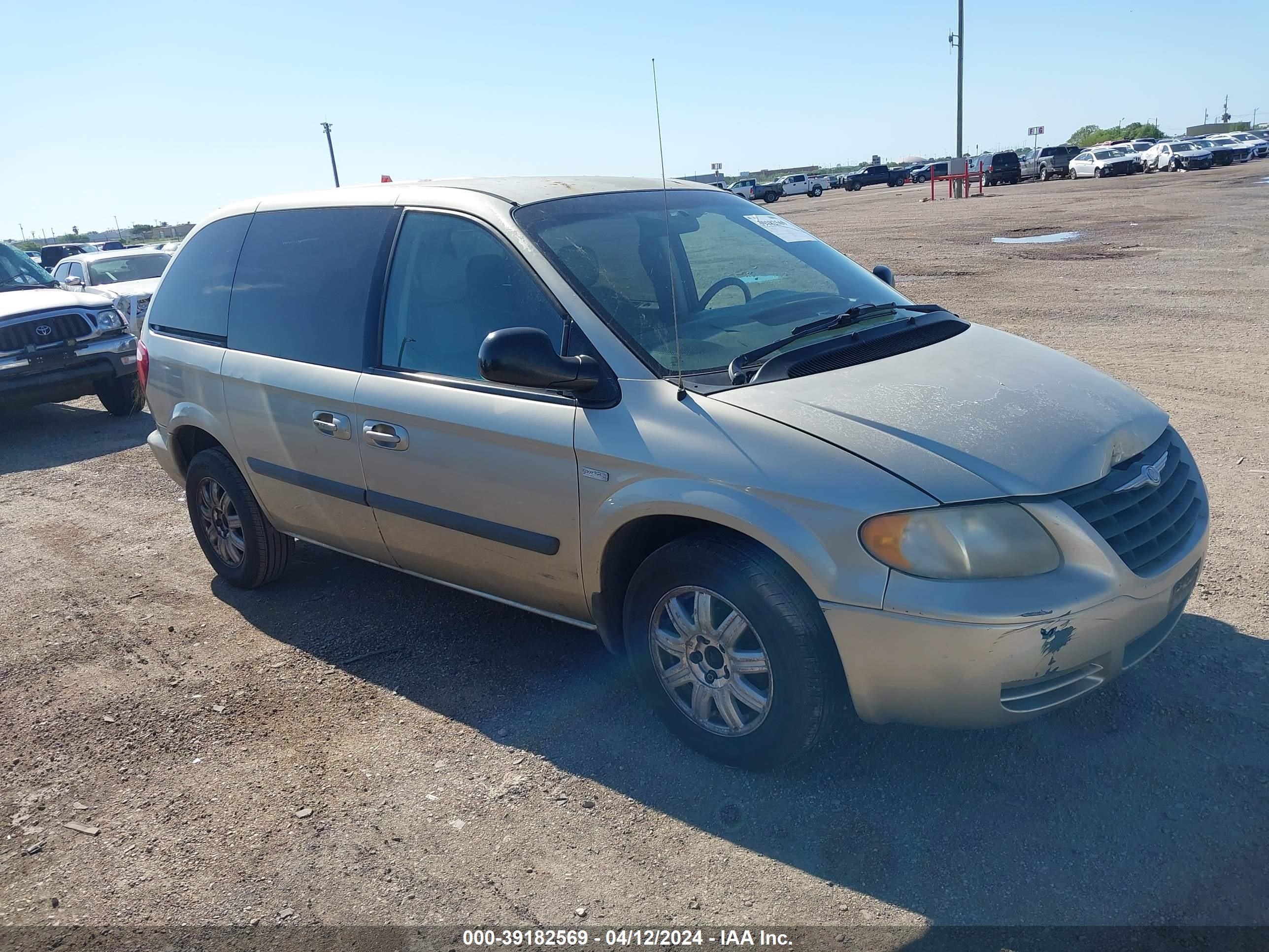 CHRYSLER TOWN & COUNTRY 2005 1c4gp45r75b265860