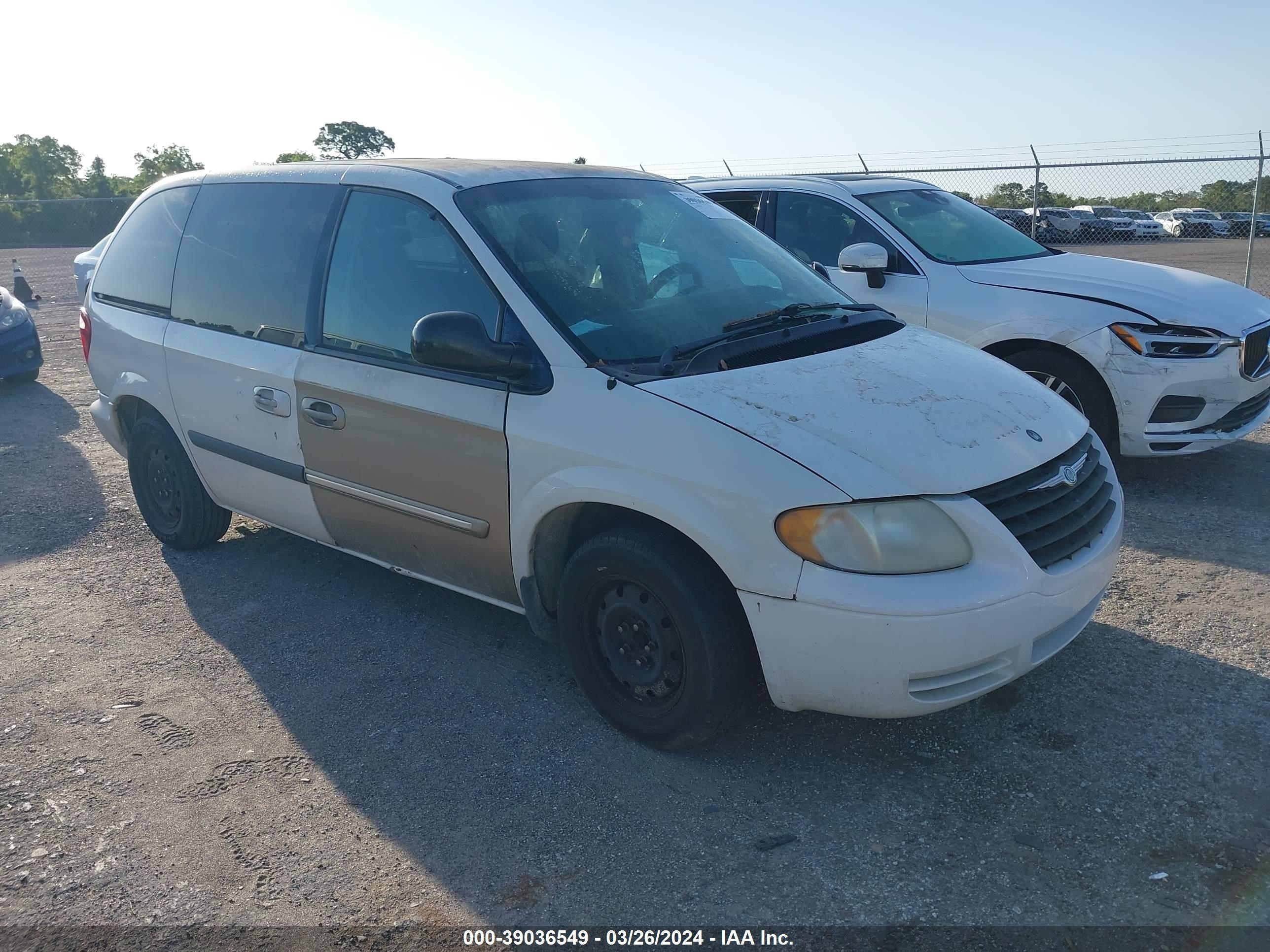 CHRYSLER TOWN & COUNTRY 2005 1c4gp45r95b321006