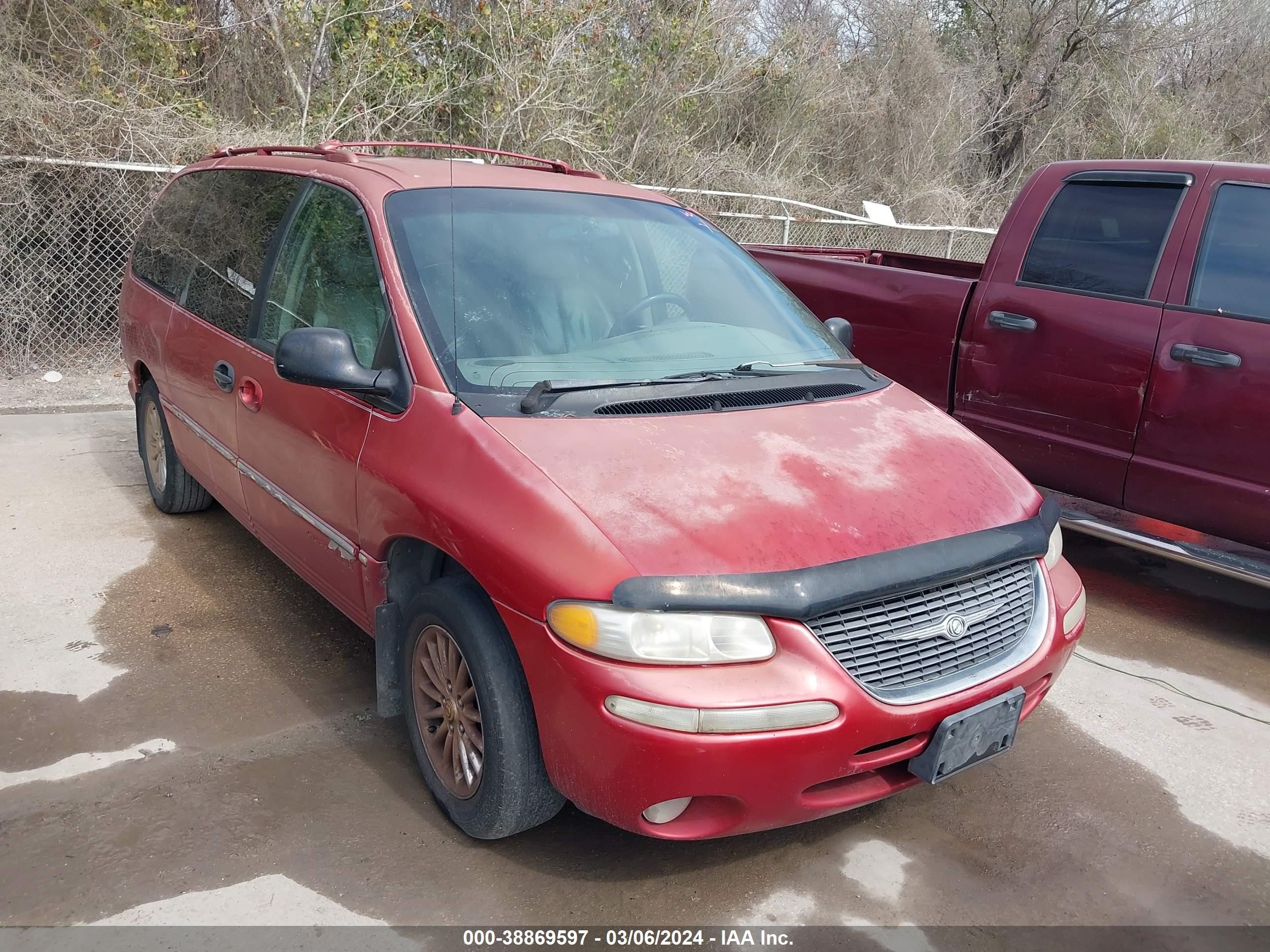 CHRYSLER TOWN & COUNTRY 2000 1c4gp64l1yb701891