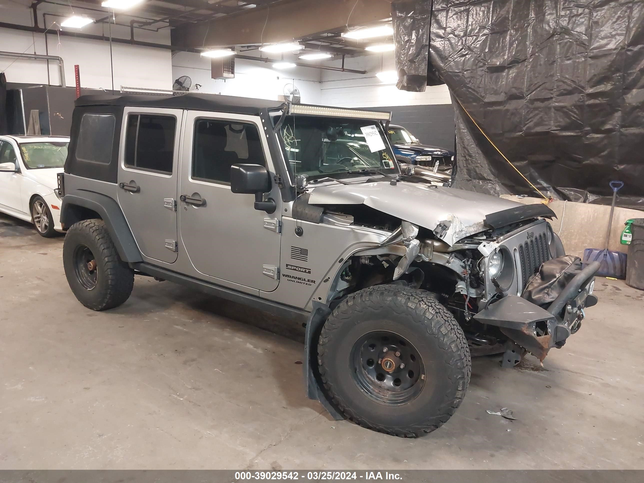 JEEP WRANGLER 2016 1c4hjwdg4gl270397