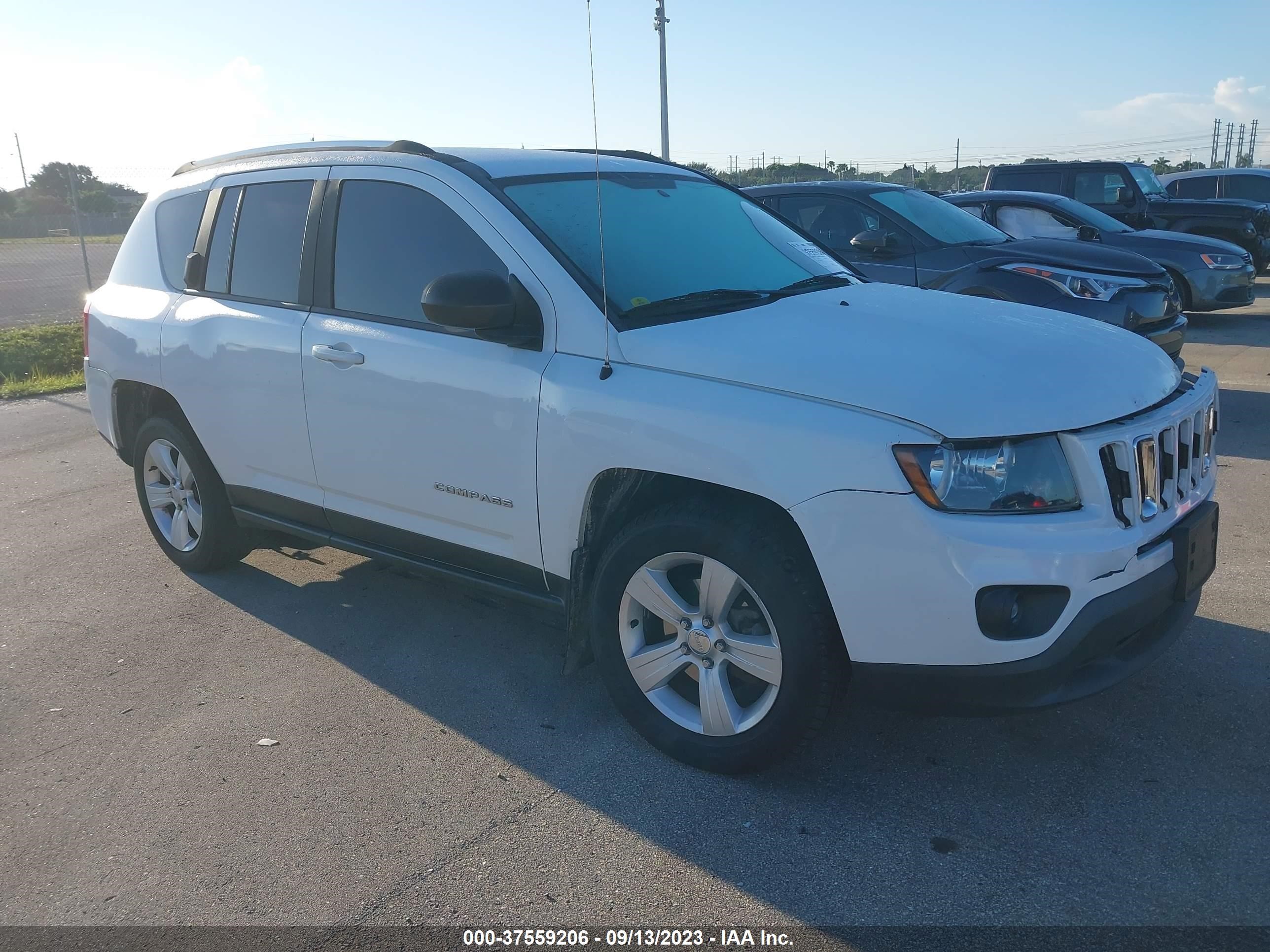 JEEP COMPASS 2014 1c4njcba5ed642692