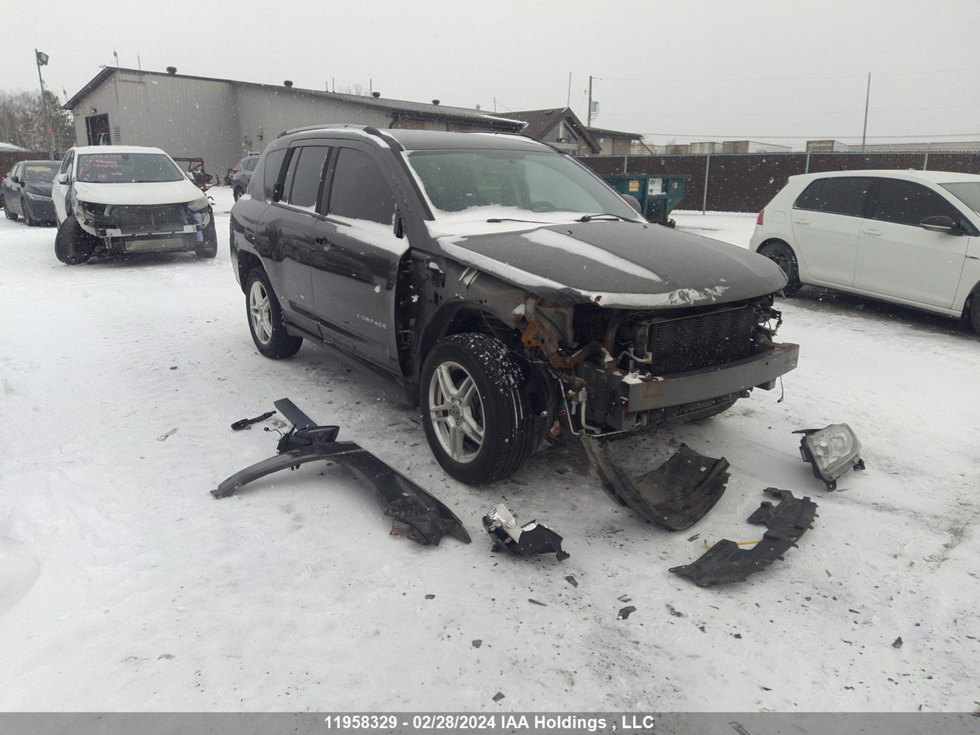 JEEP COMPASS 2016 1c4njdab9gd792145