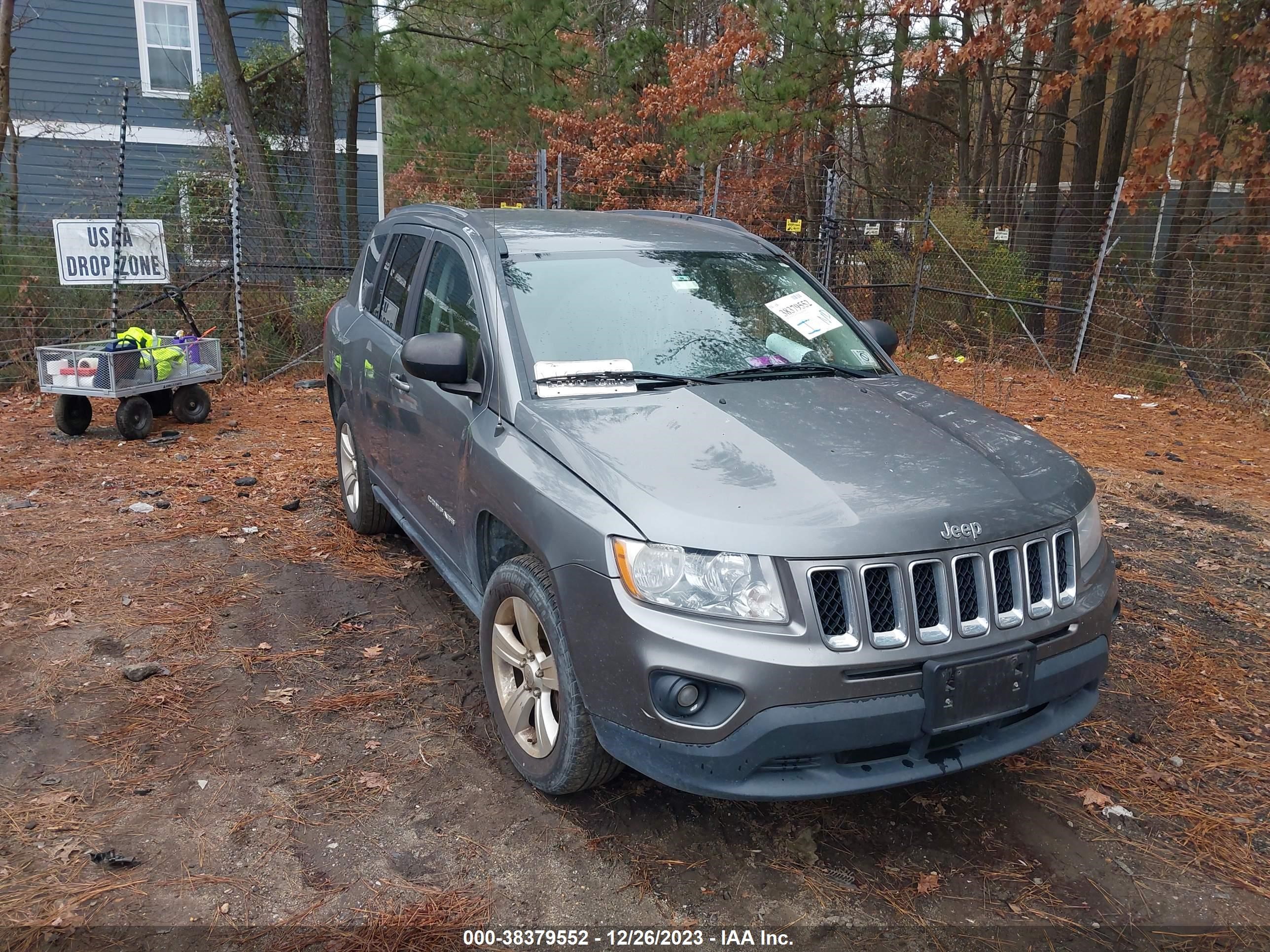 JEEP COMPASS 2012 1c4njdeb3cd575100