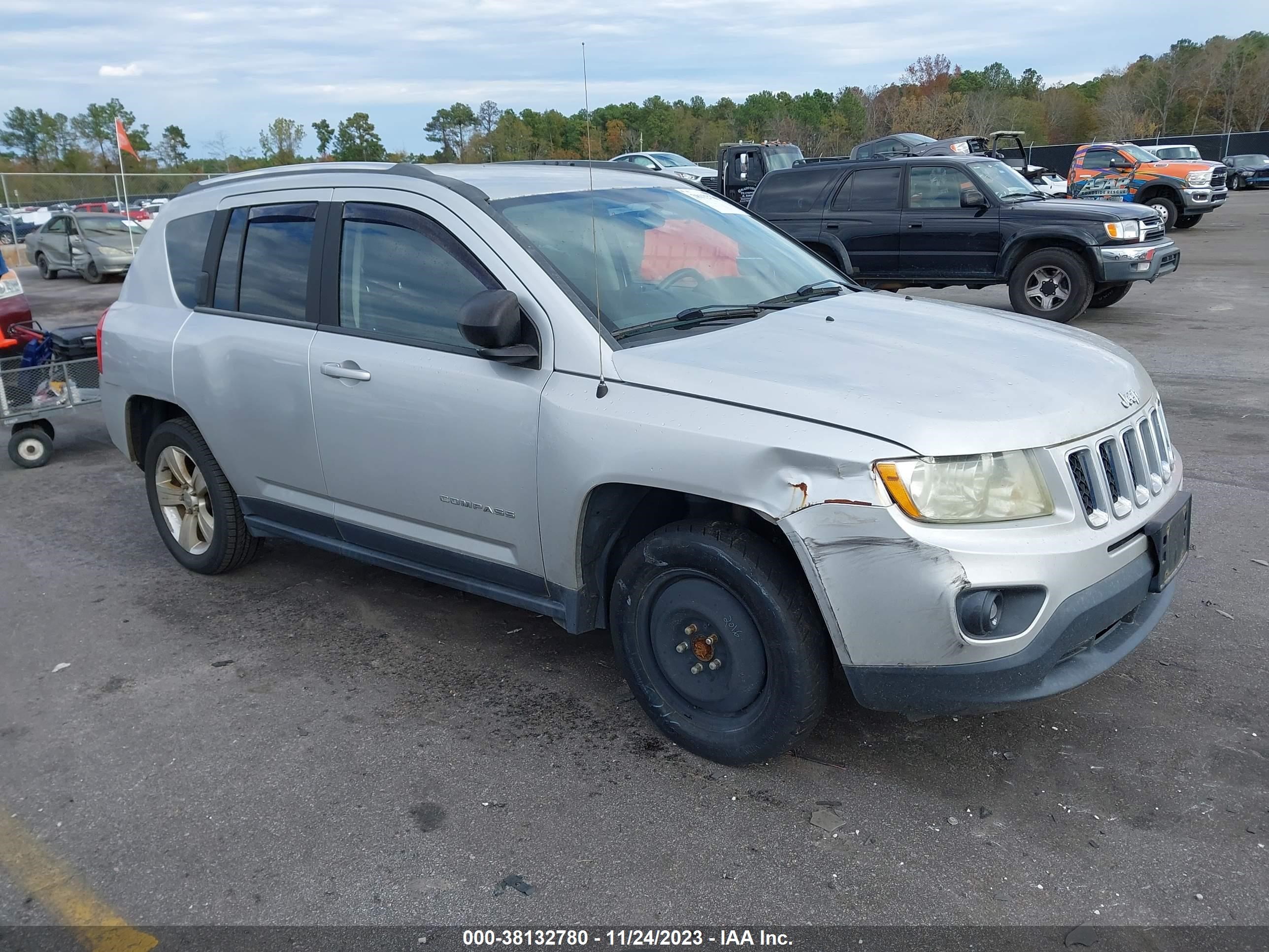 JEEP COMPASS 2013 1c4njdeb6dd234758