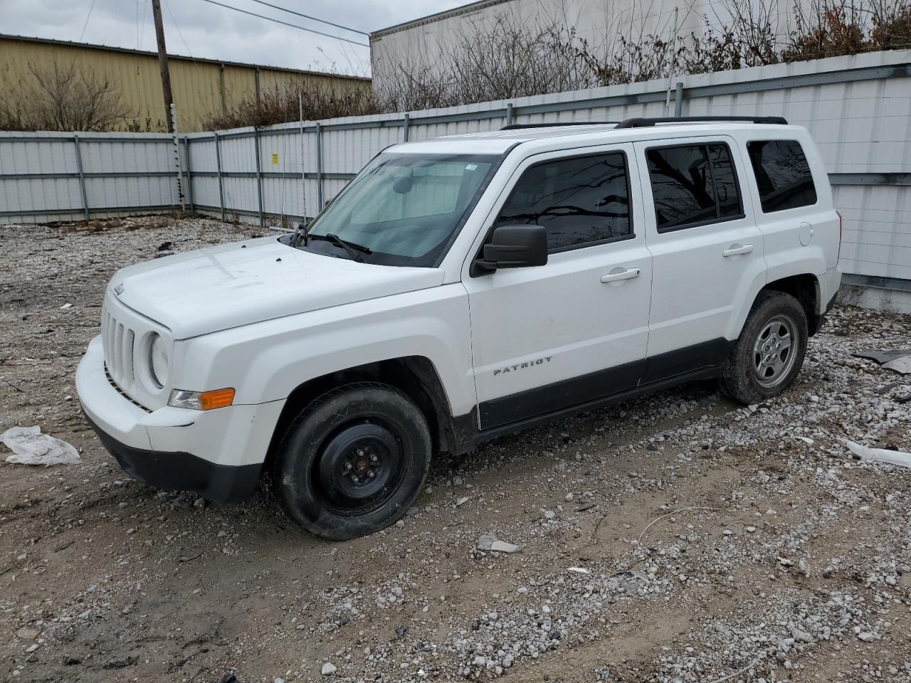 JEEP LIBERTY (PATRIOT) 2016 1c4njpbb2gd562673