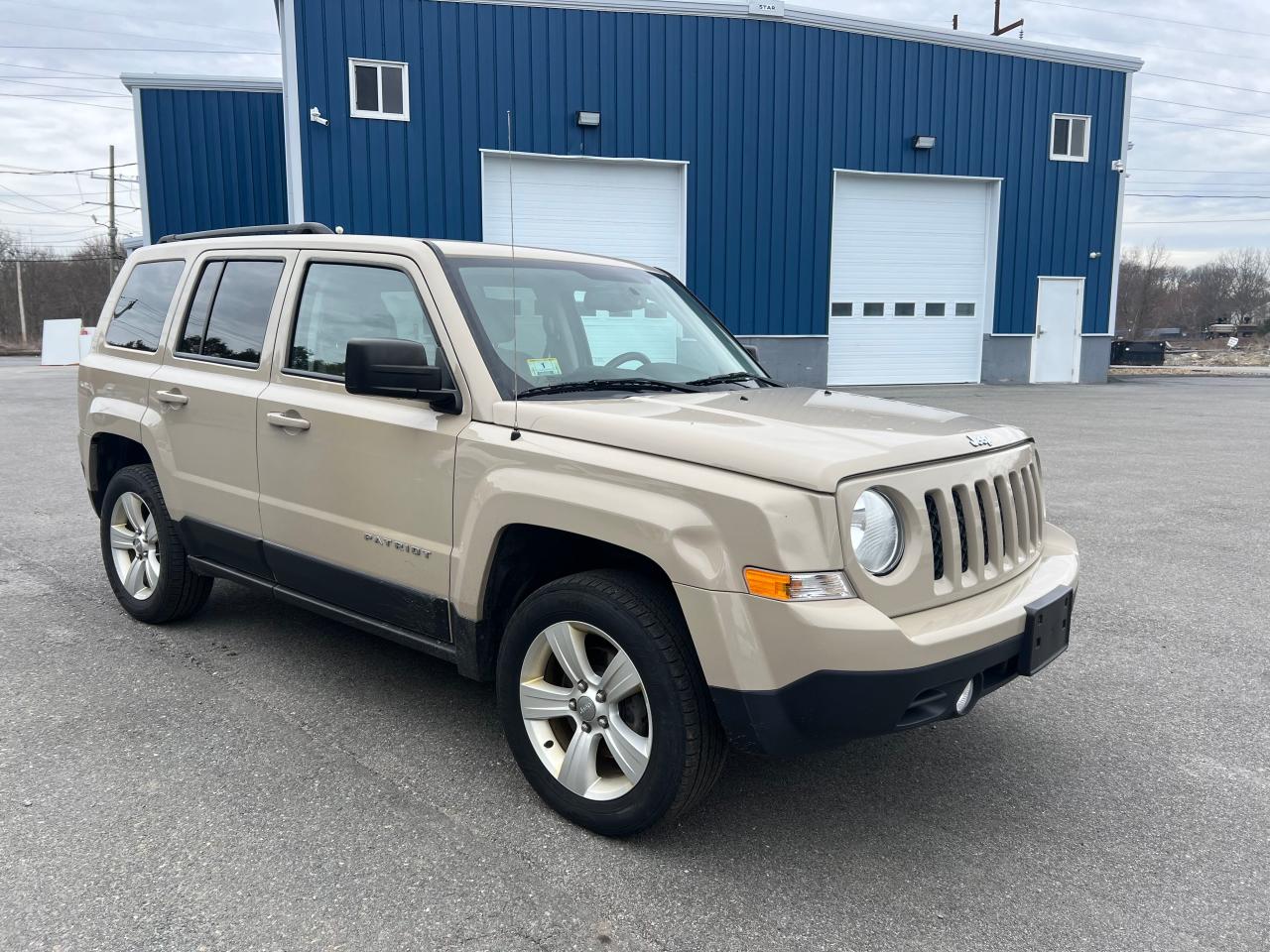 JEEP LIBERTY (PATRIOT) 2017 1c4njrfb5hd181066