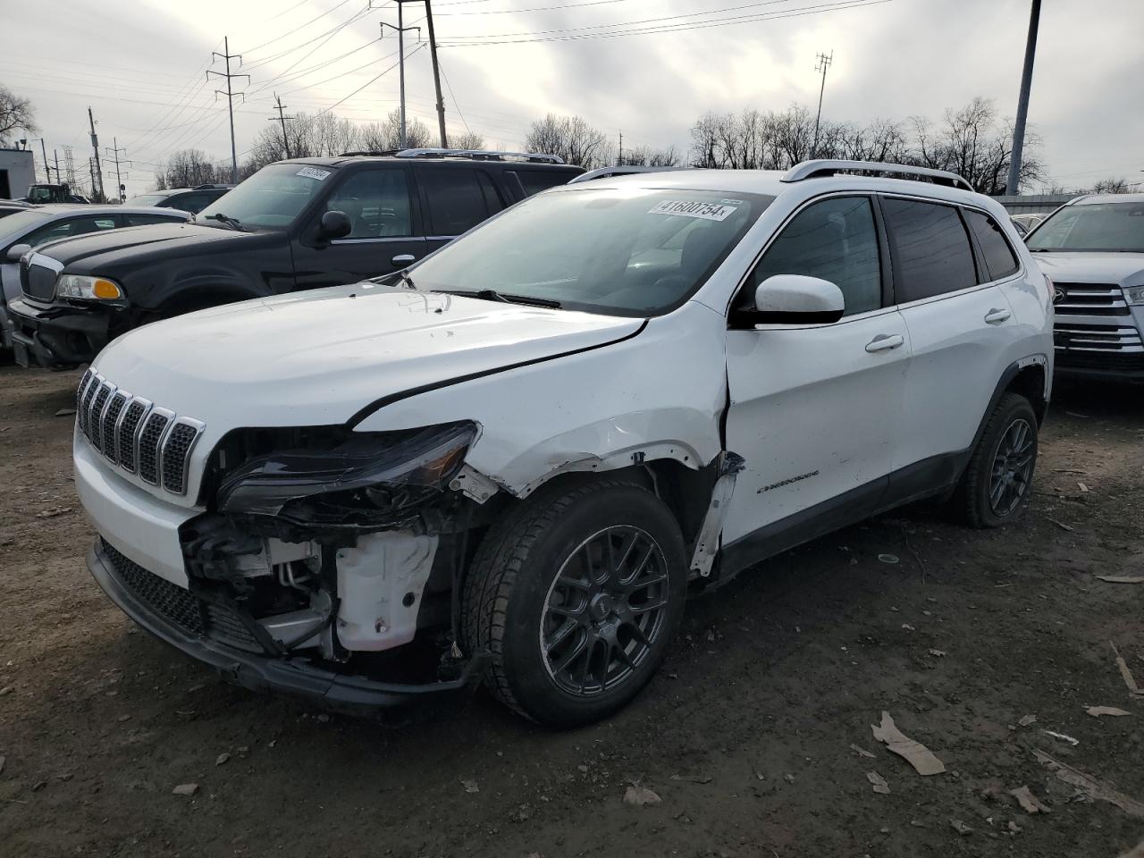 JEEP GRAND CHEROKEE 2019 1c4pjlcb4kd262321