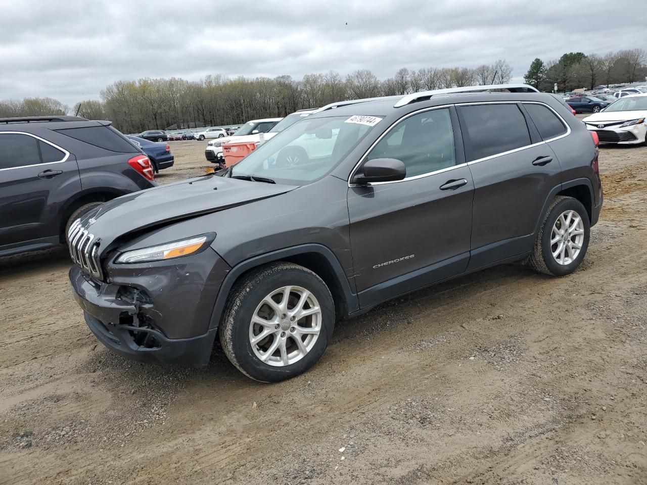 JEEP GRAND CHEROKEE 2015 1c4pjlcb8fw689835