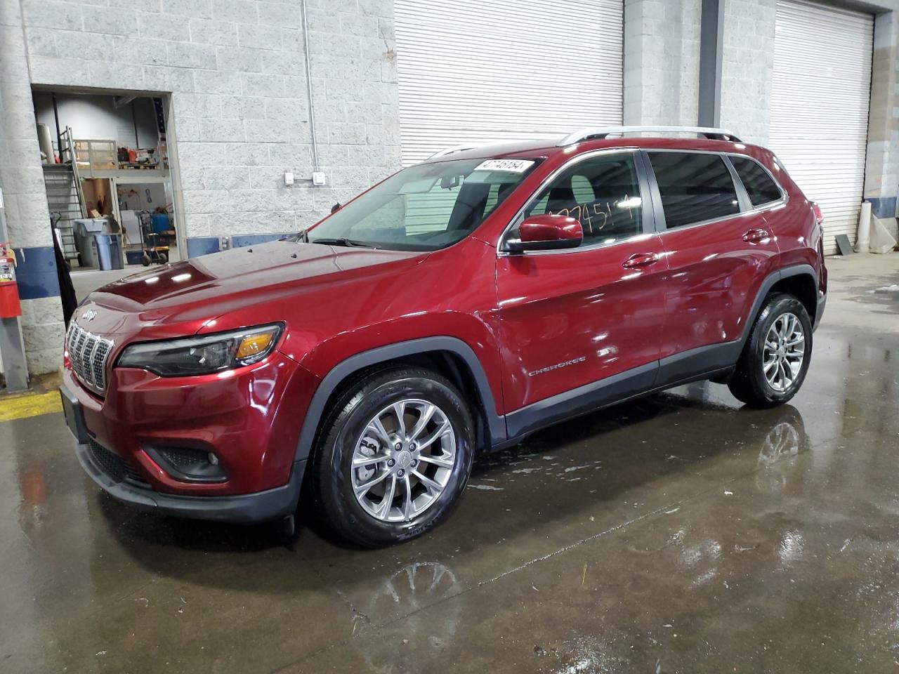 JEEP CHEROKEE 2018 1c4pjllb4kd128490