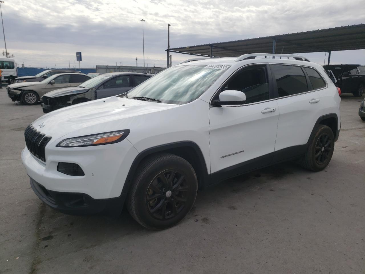 JEEP GRAND CHEROKEE 2018 1c4pjllb6jd511586