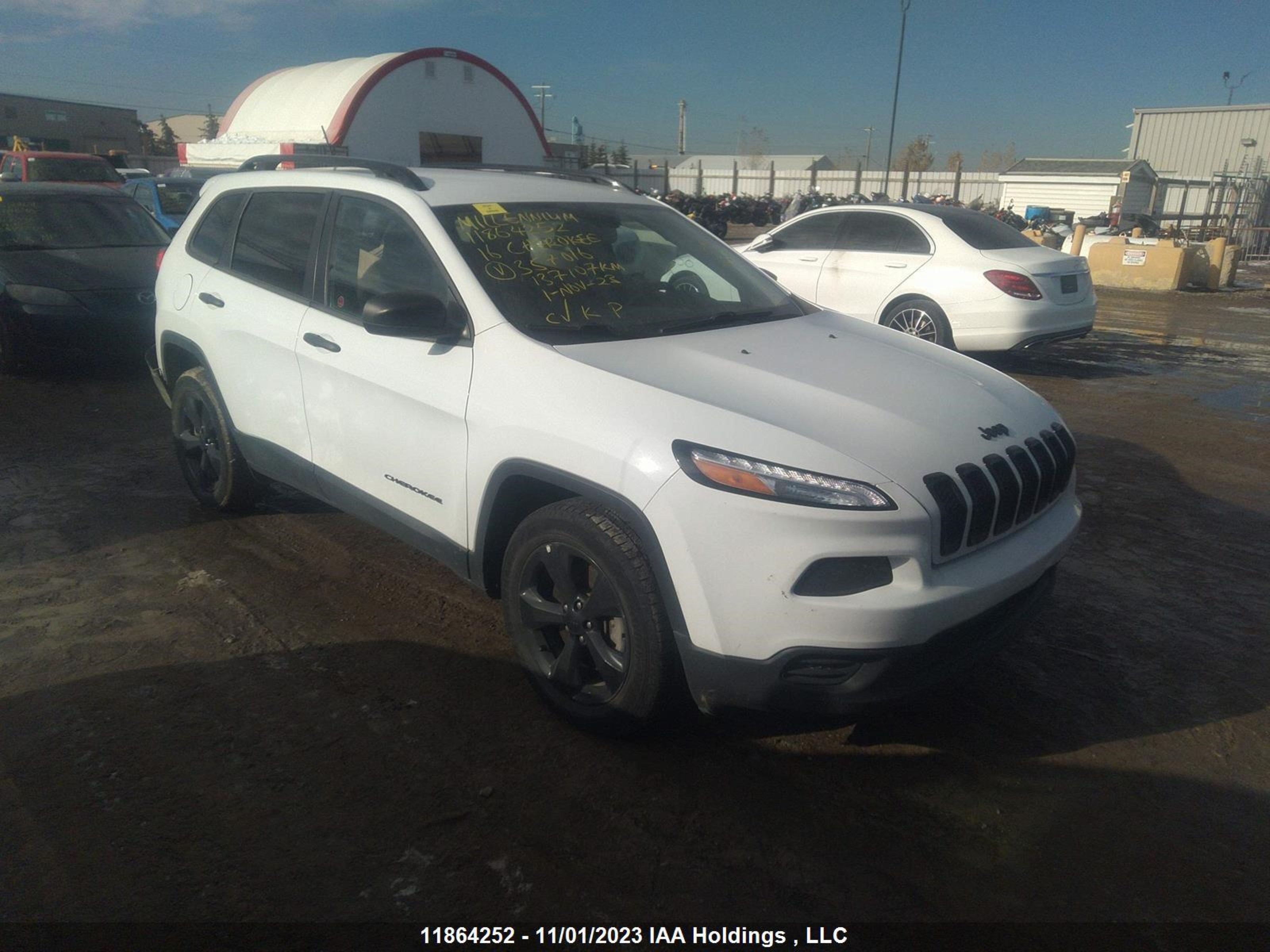 JEEP CHEROKEE 2016 1c4pjmas8gw357016