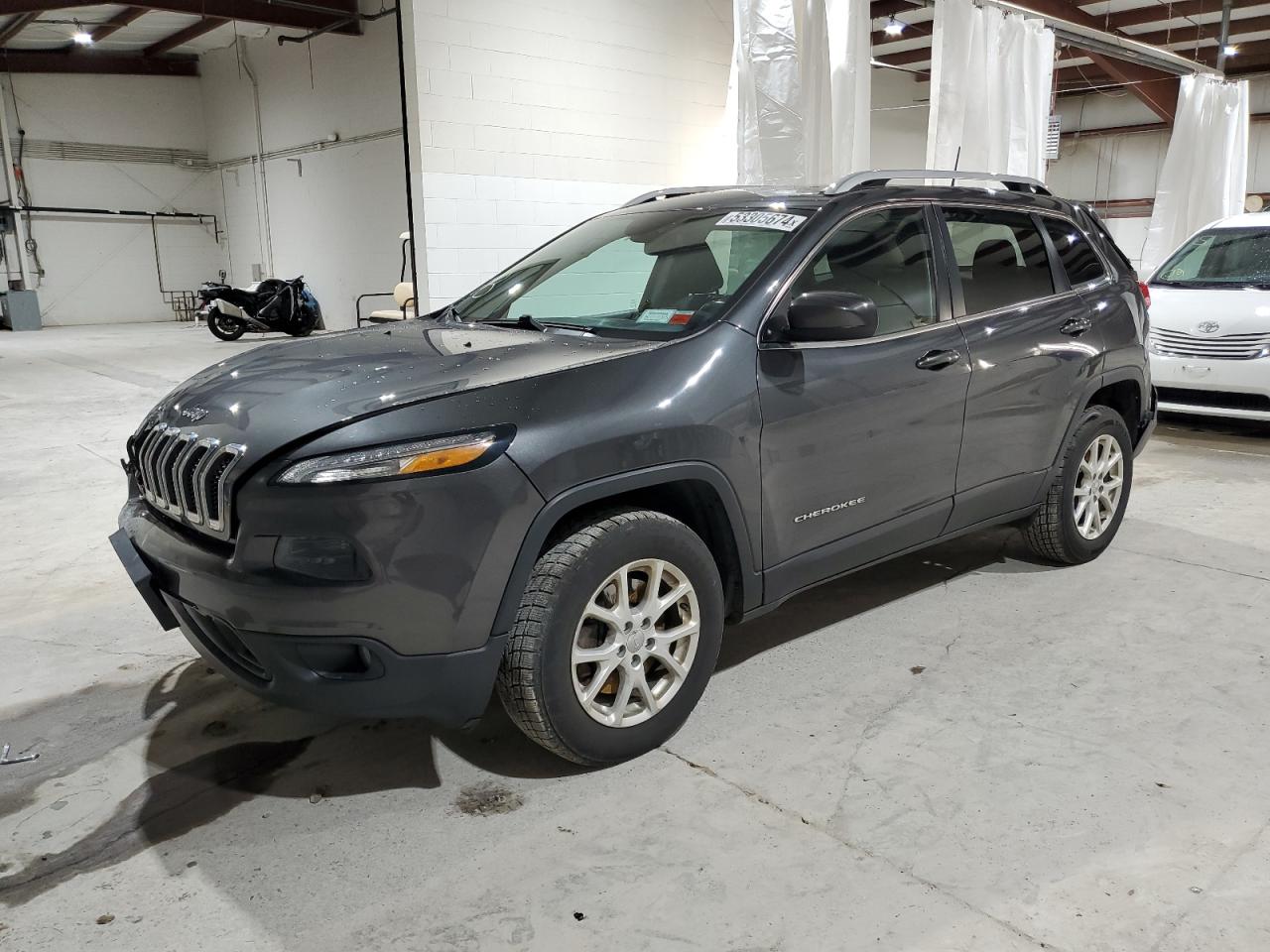 JEEP GRAND CHEROKEE 2017 1c4pjmcb9hw556977