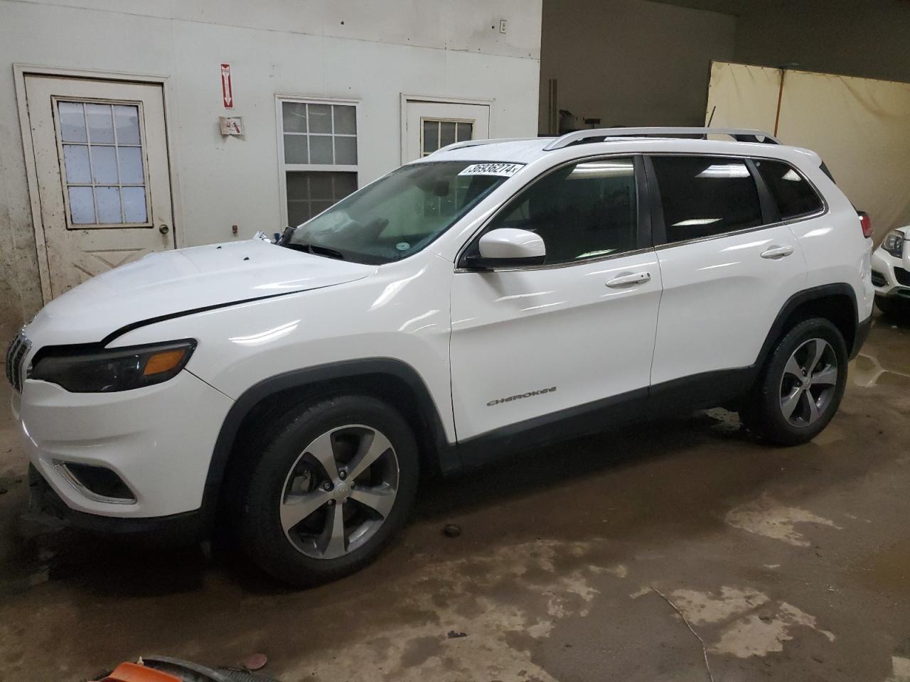 JEEP GRAND CHEROKEE 2019 1c4pjmdx0kd421755