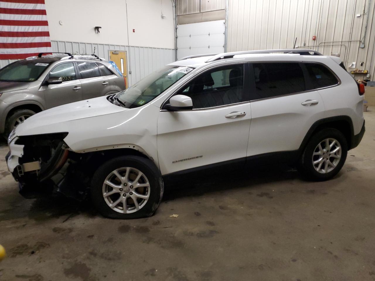 JEEP GRAND CHEROKEE 2018 1c4pjmlb5jd529566