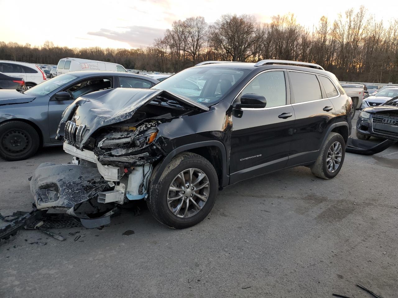 JEEP CHEROKEE 2019 1c4pjmlb7kd473664