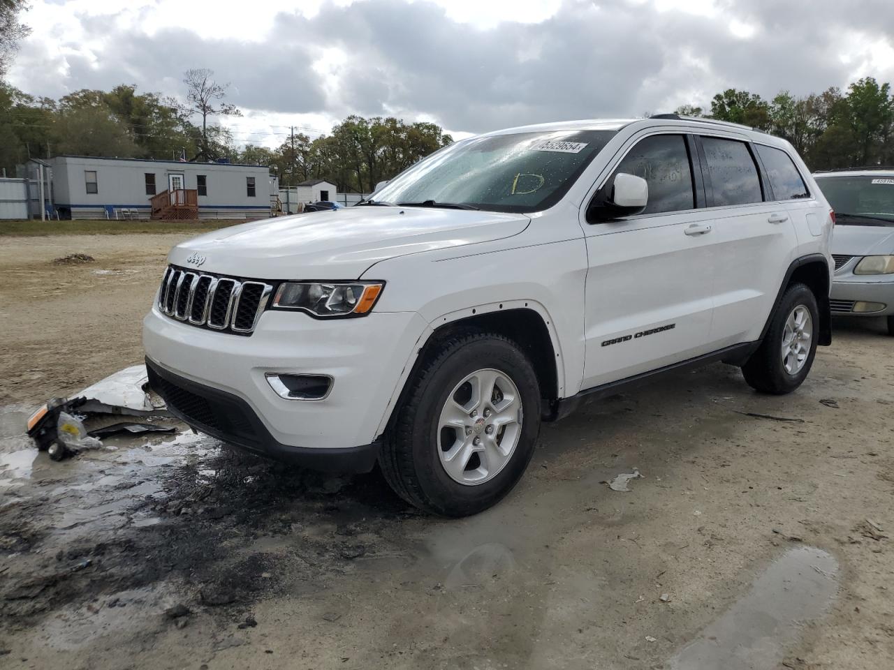 JEEP GRAND CHEROKEE 2017 1c4rjeag1hc813936