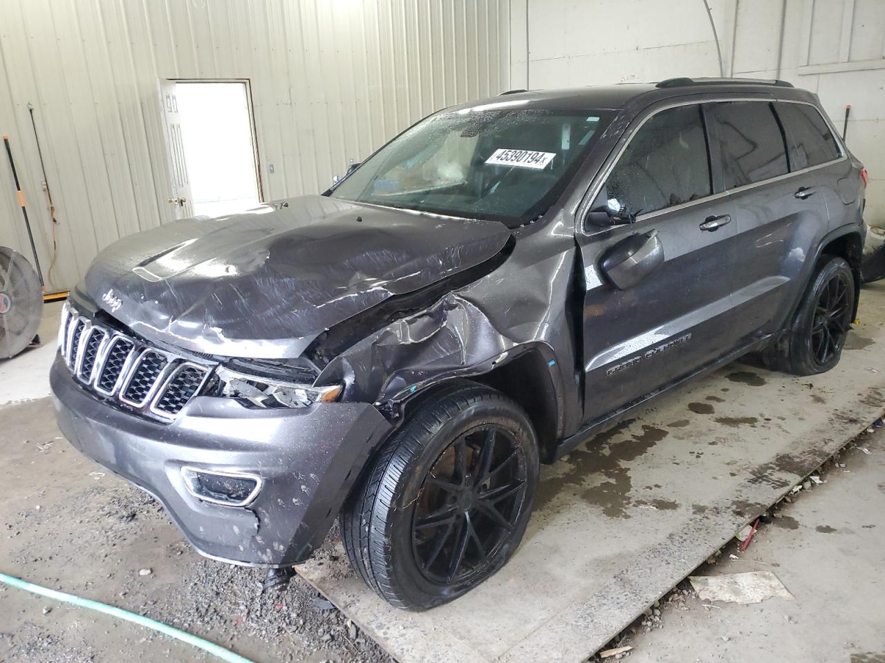 JEEP GRAND CHEROKEE 2017 1c4rjeag4hc763419