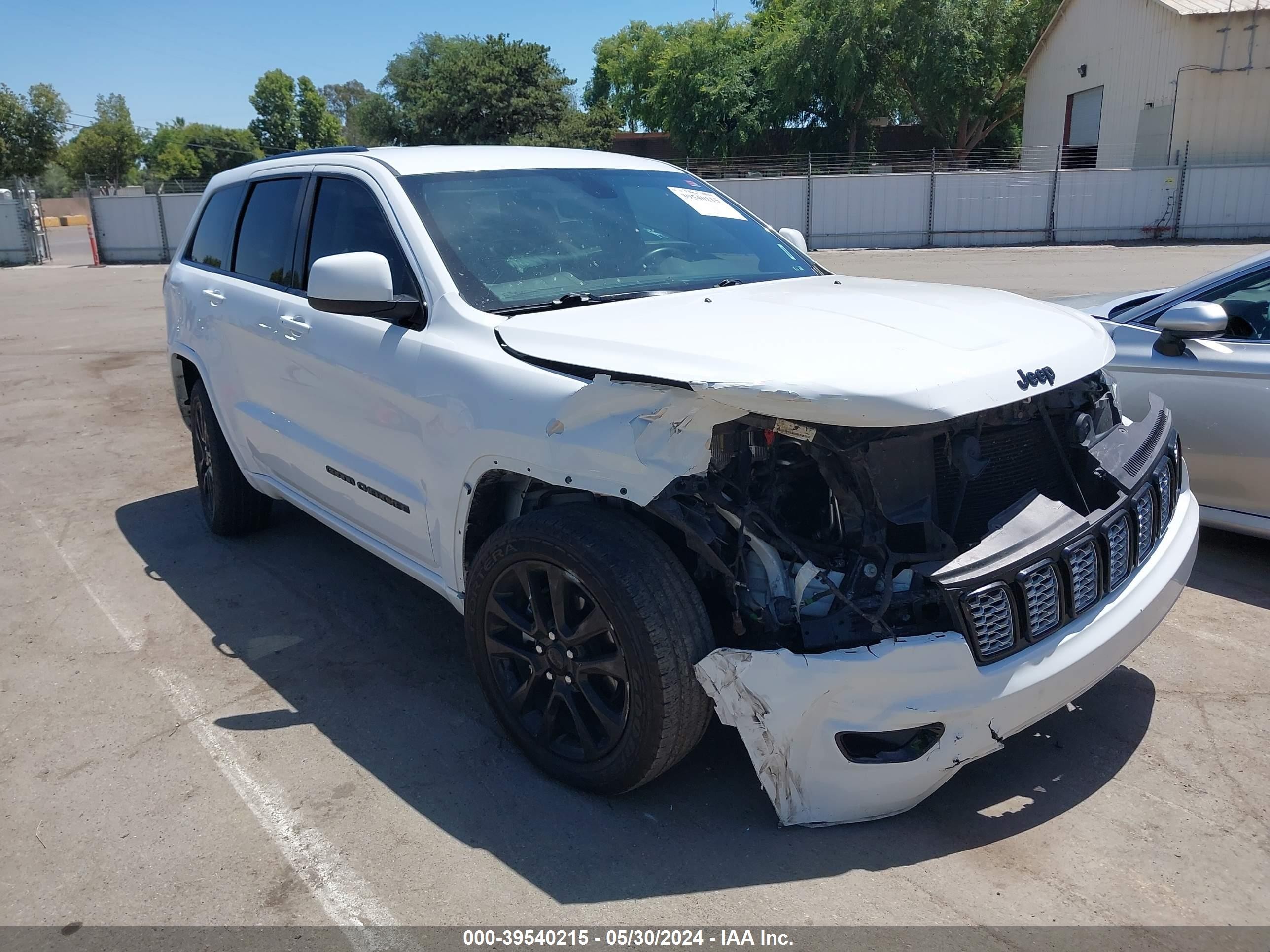 JEEP GRAND CHEROKEE 2018 1c4rjeag5jc437778