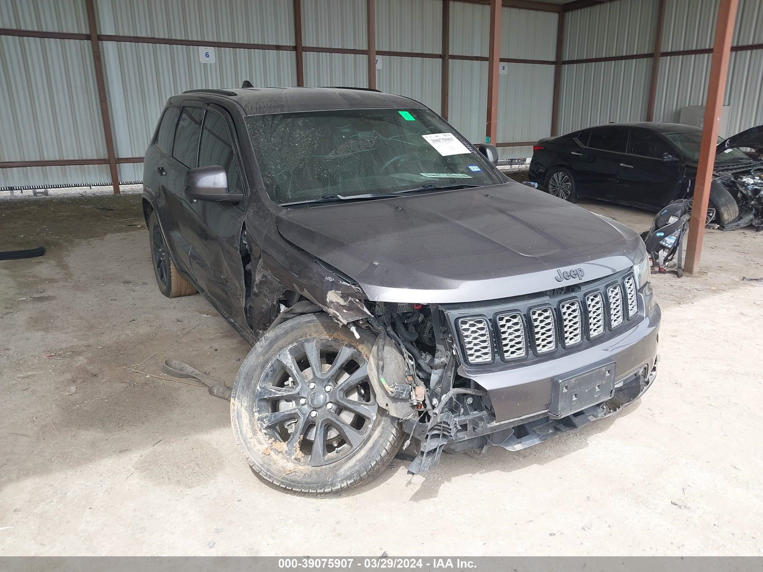 JEEP GRAND CHEROKEE 2017 1c4rjeag8hc868805