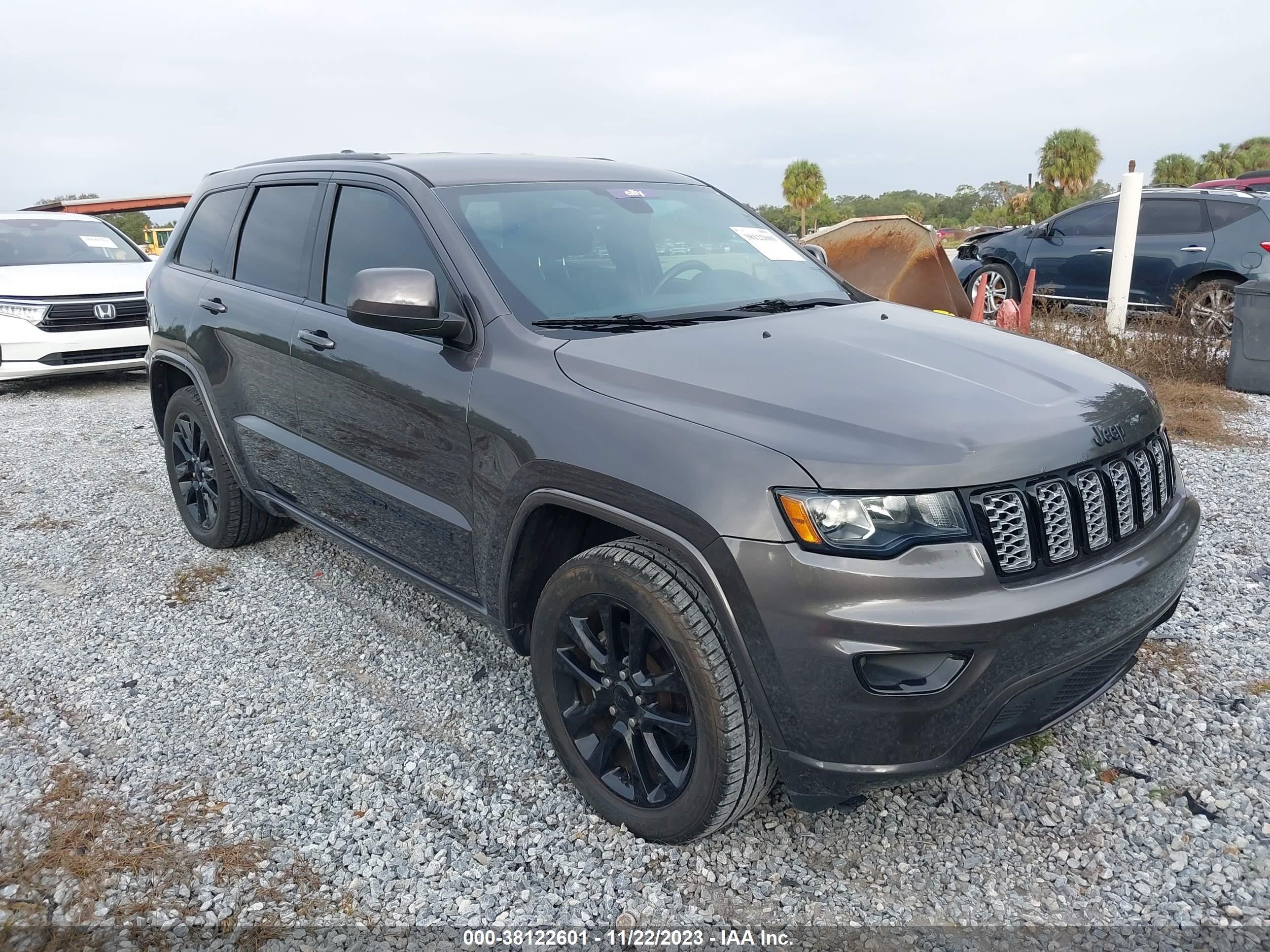 JEEP GRAND CHEROKEE 2017 1c4rjeag9hc915873