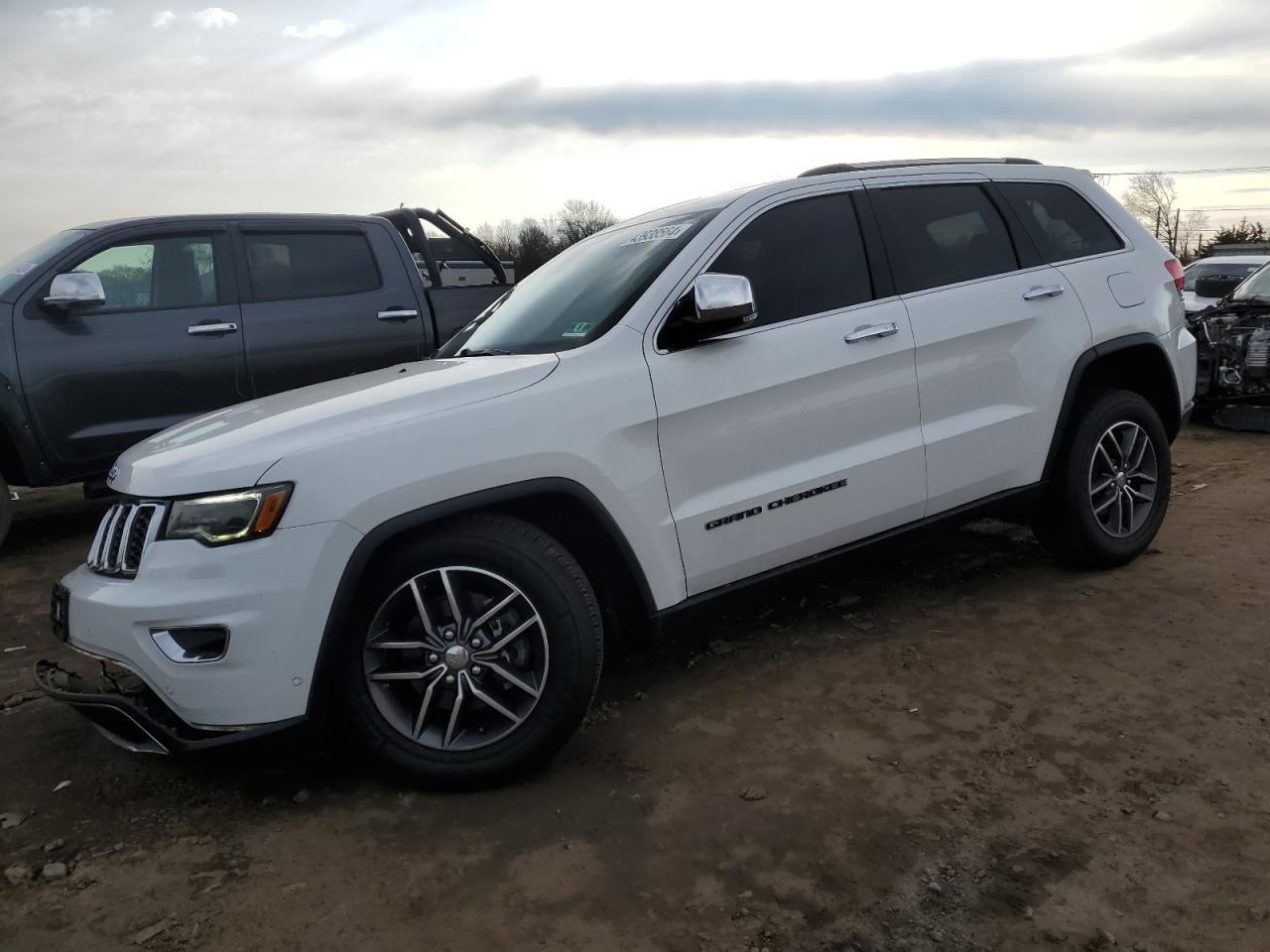 JEEP GRAND CHEROKEE 2018 1c4rjebg1jc223417