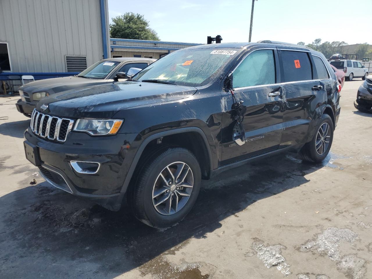 JEEP GRAND CHEROKEE 2018 1c4rjfbg2jc357651