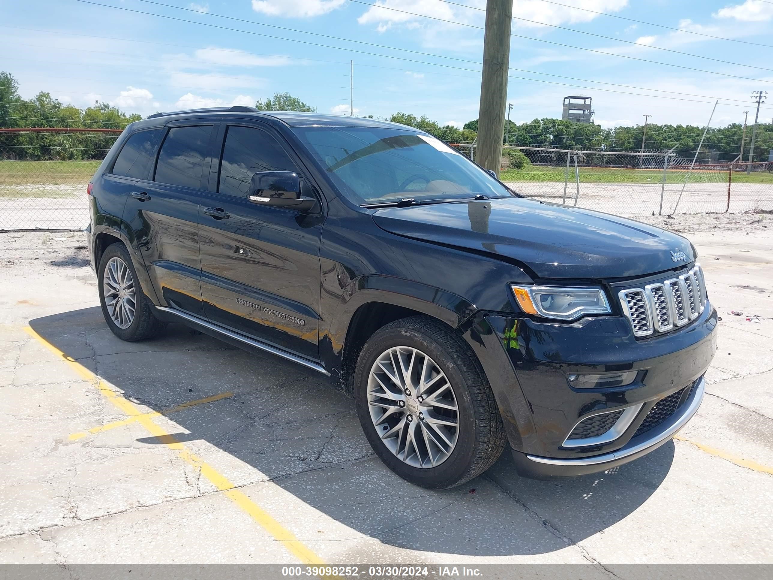 JEEP GRAND CHEROKEE 2017 1c4rjfjt3hc809390