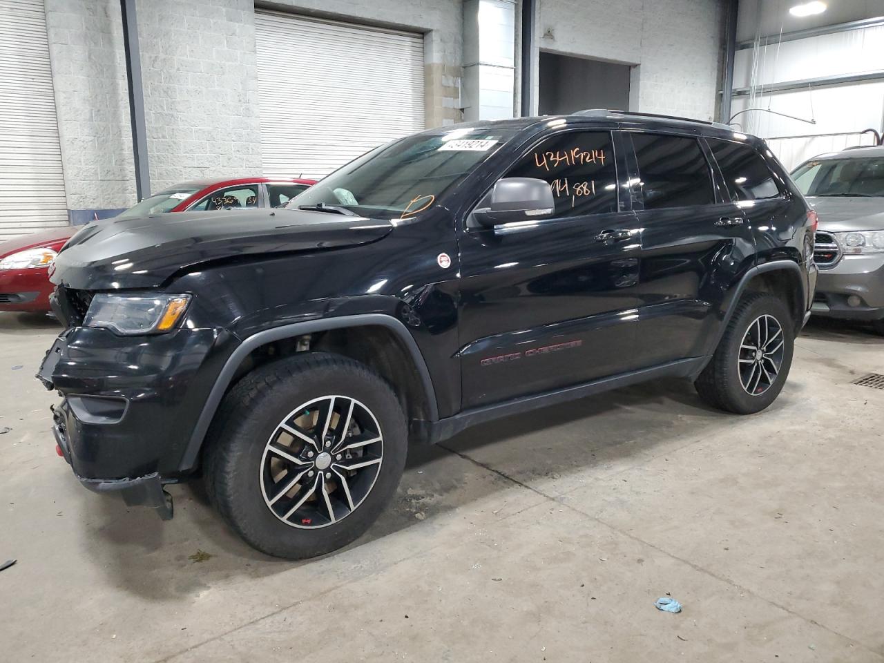 JEEP GRAND CHEROKEE 2018 1c4rjflt2jc394565